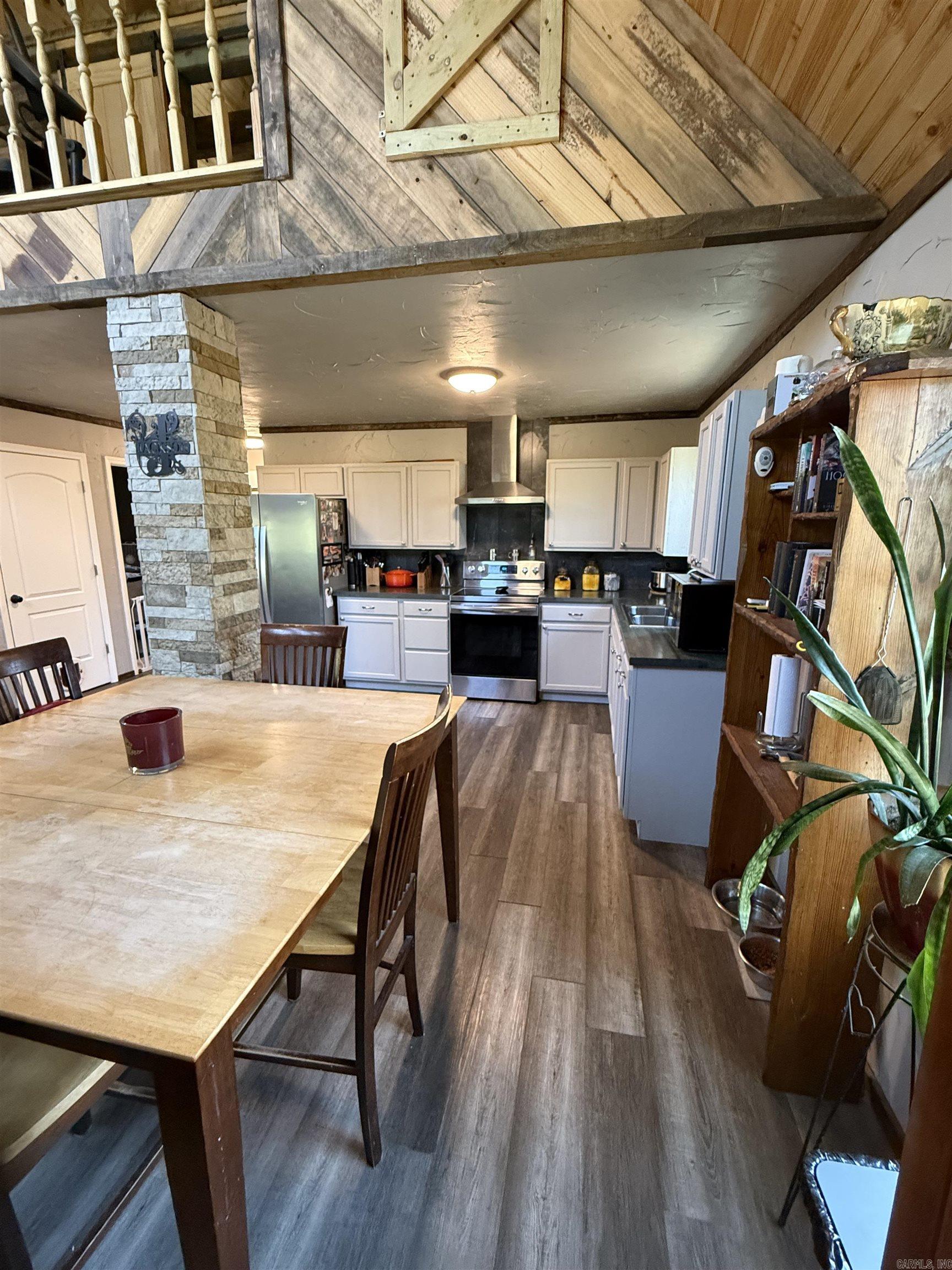 1198 N Evergreen  Bauxite, AR