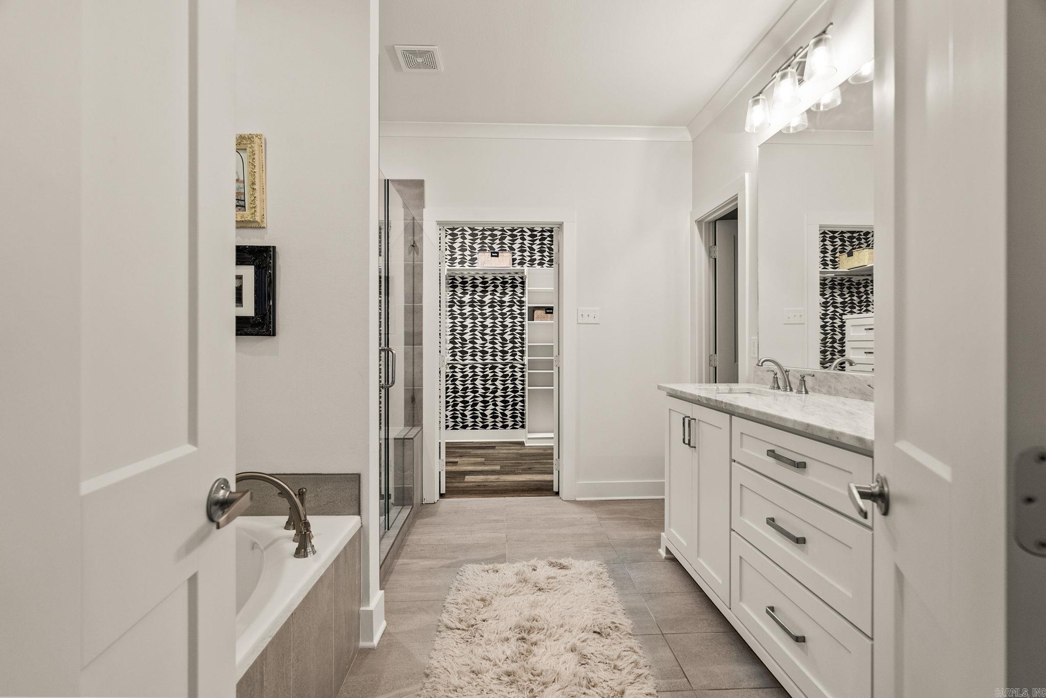 1 Quartz  Little Rock, AR