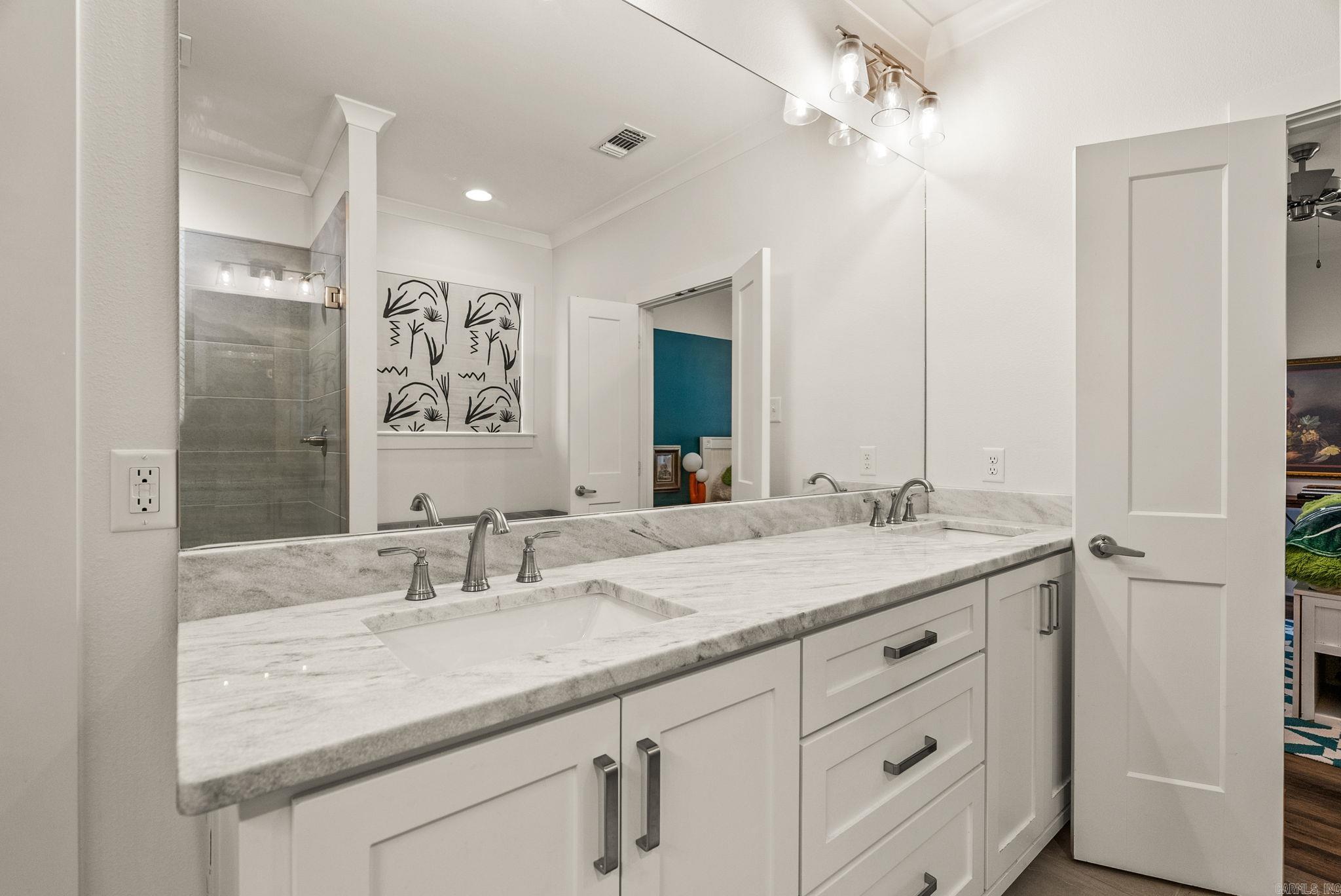 1 Quartz  Little Rock, AR