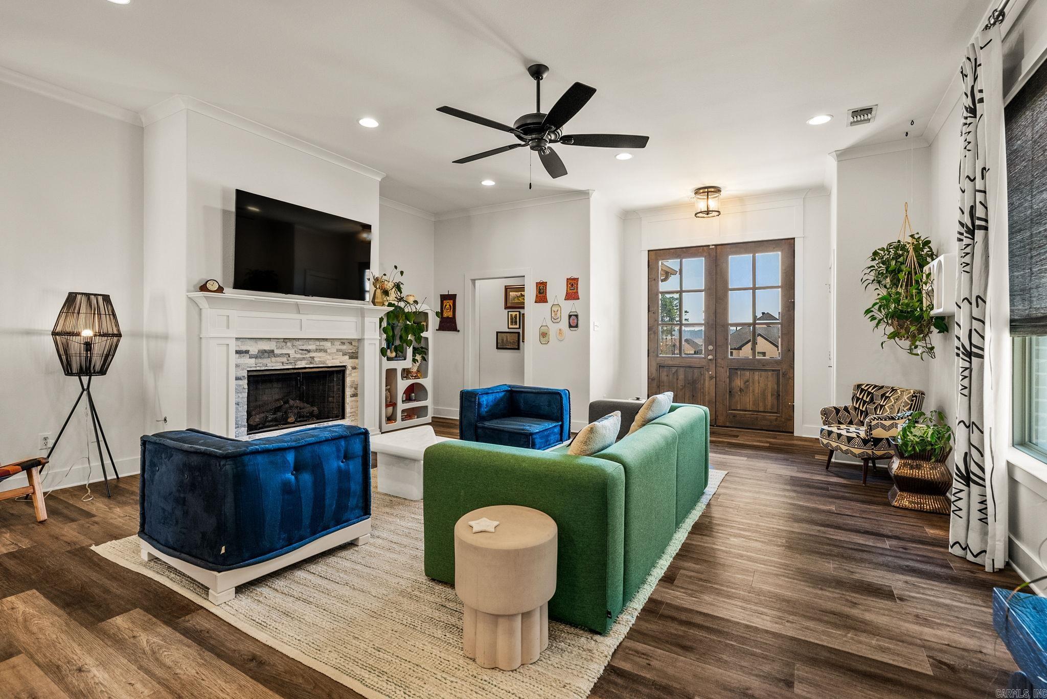 1 Quartz  Little Rock, AR