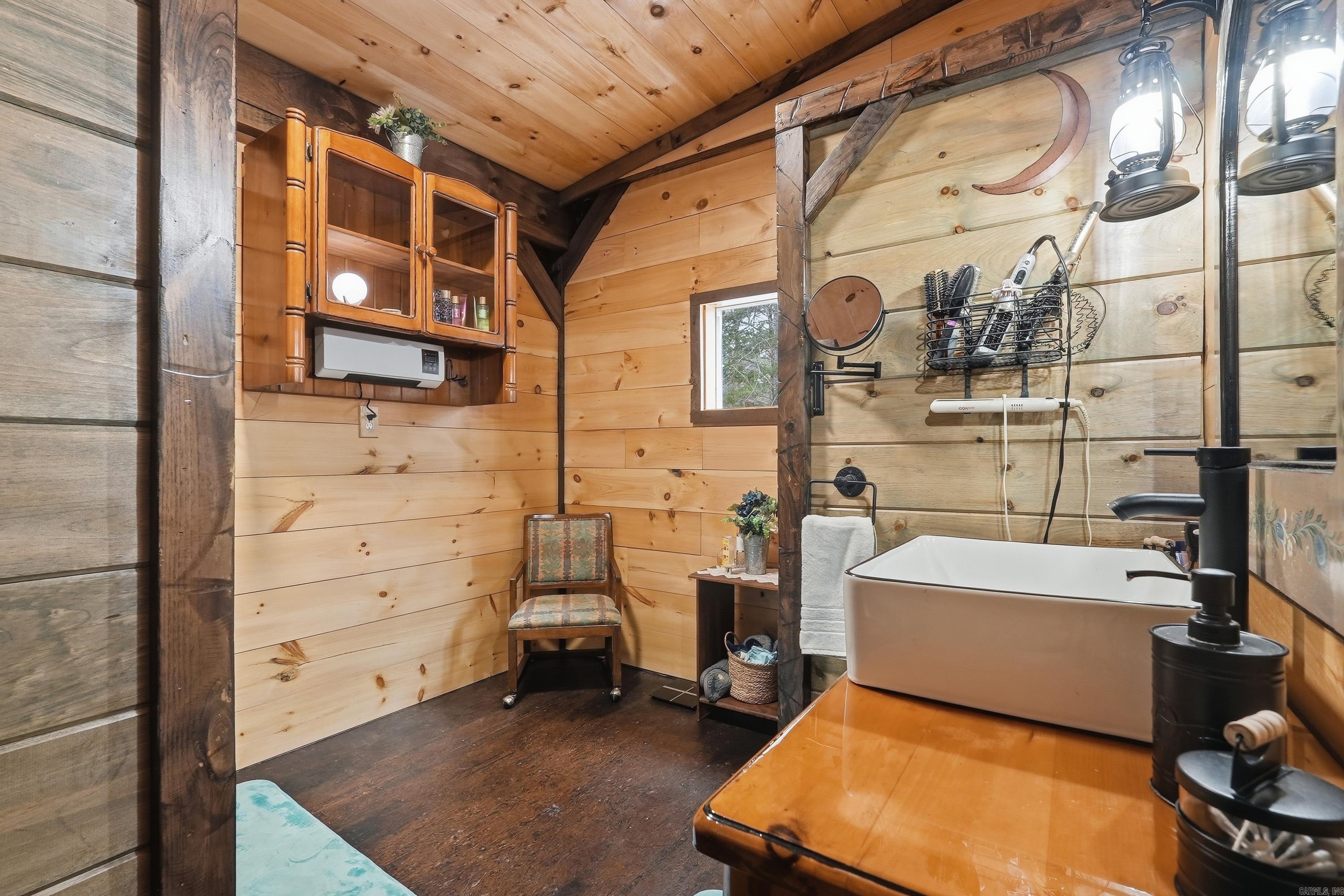 2605 Silver Ridge Rd.  Drasco, AR