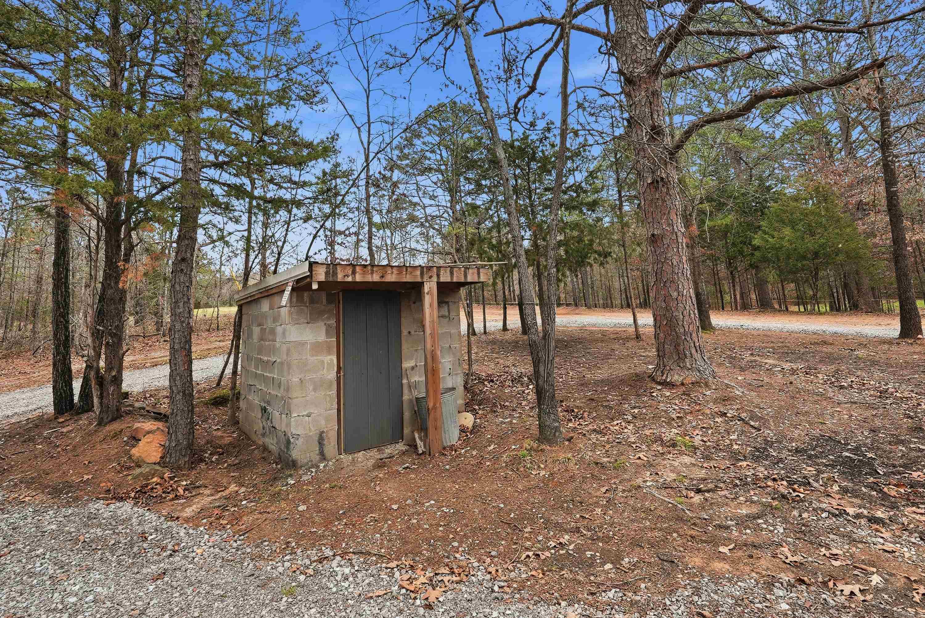 2605 Silver Ridge Rd.  Drasco, AR