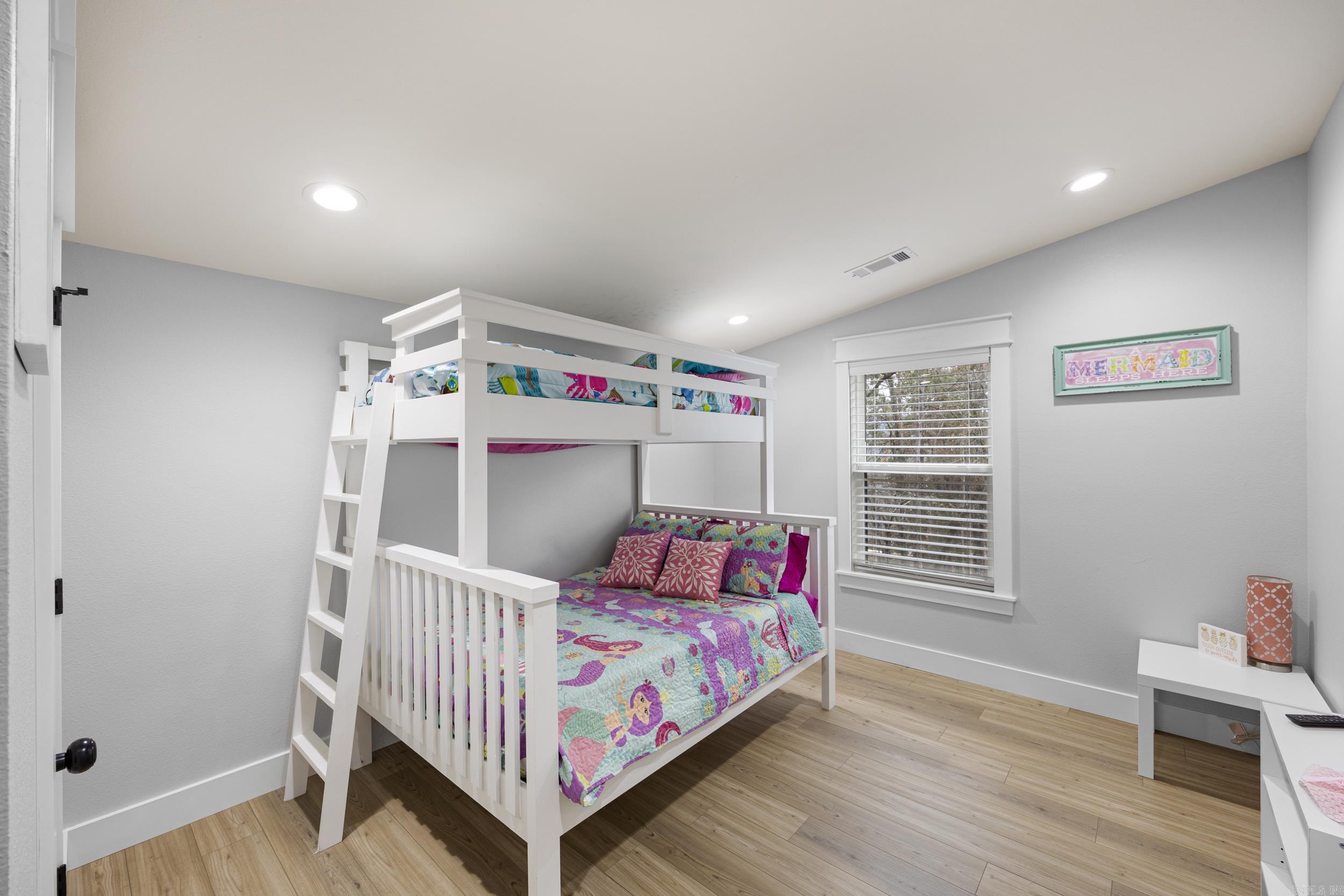 211 Woodland Shores  Clinton, AR