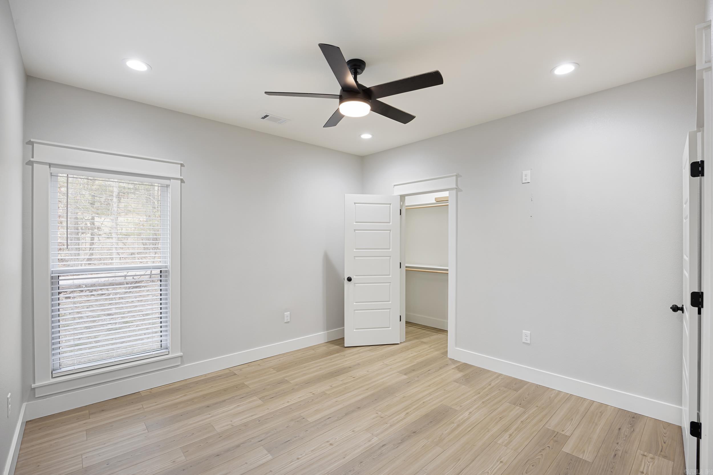 211 Woodland Shores  Clinton, AR