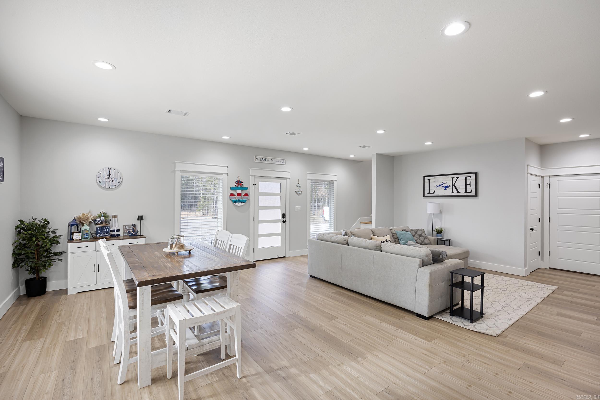 211 Woodland Shores  Clinton, AR