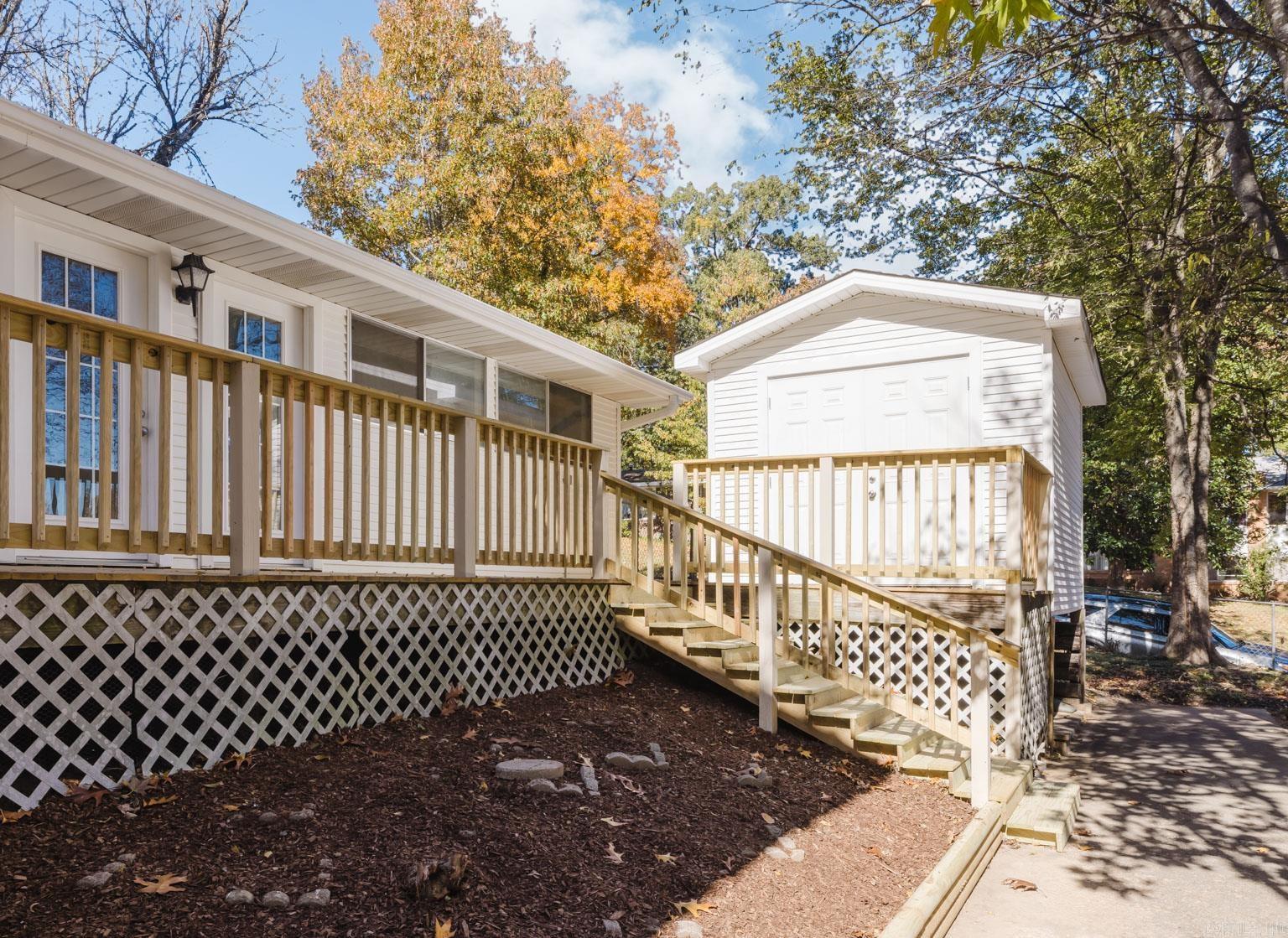 1123 Scenic Way Benton, AR 72015