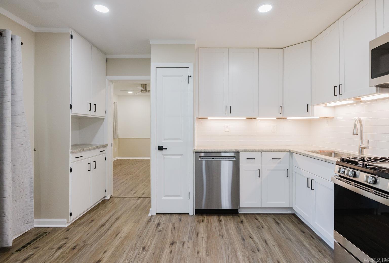 1123 Scenic Way Benton, AR 72015