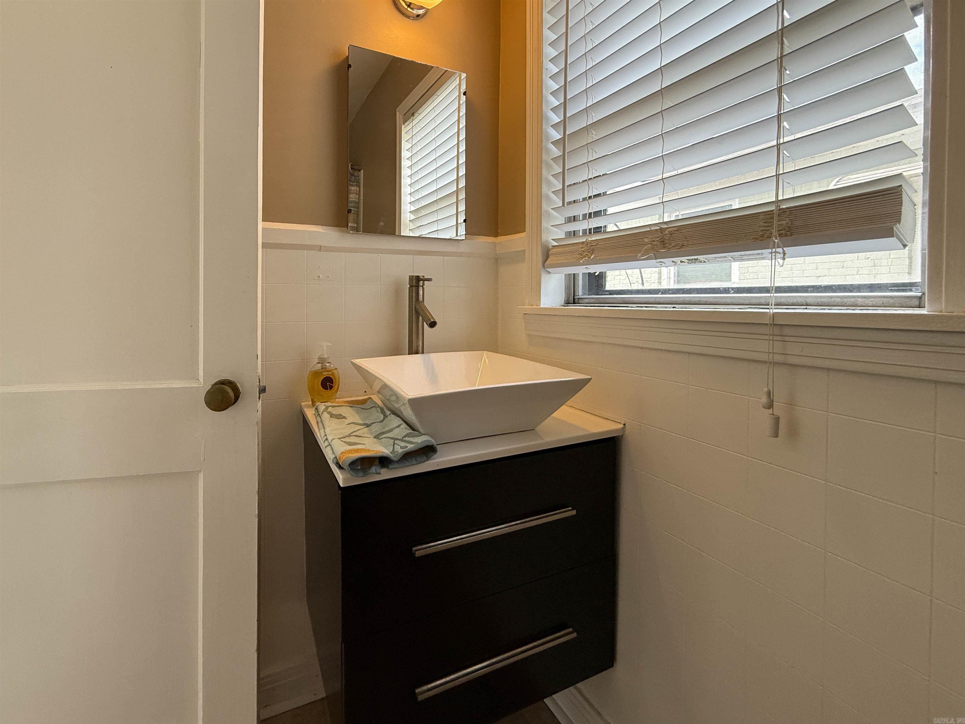 700 W D  North Little Rock, AR