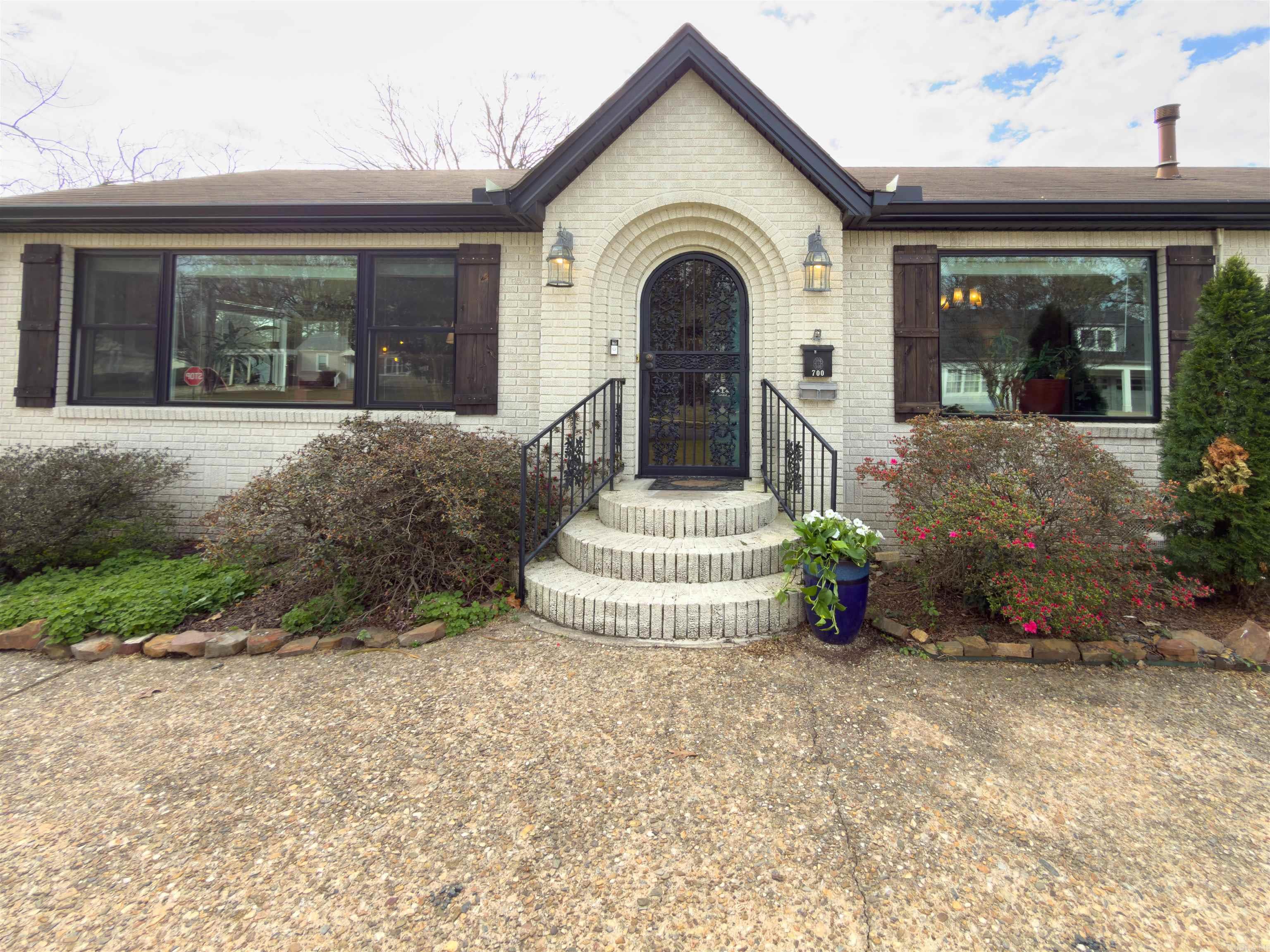 700 W D  North Little Rock, AR