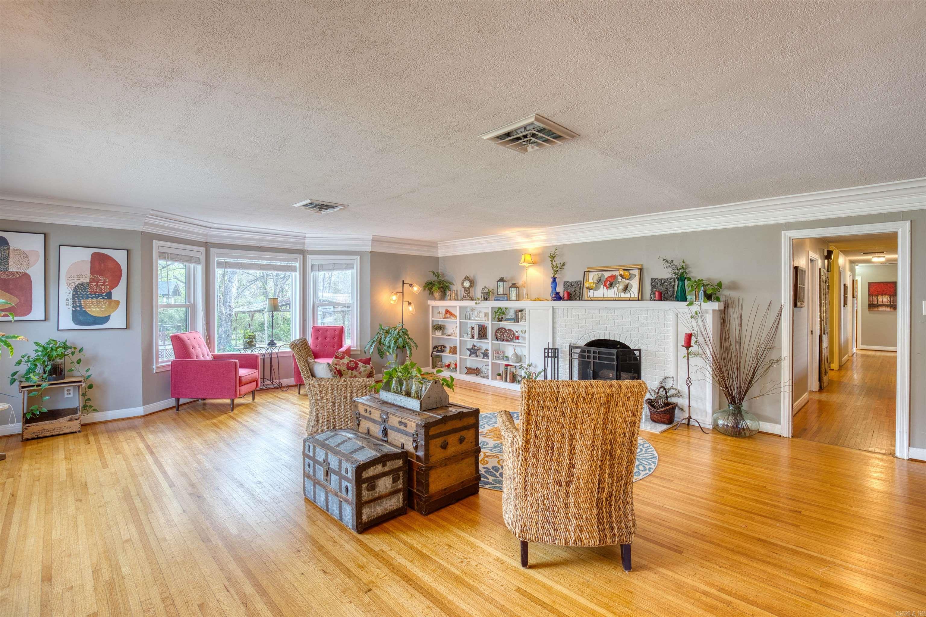 700 W D  North Little Rock, AR