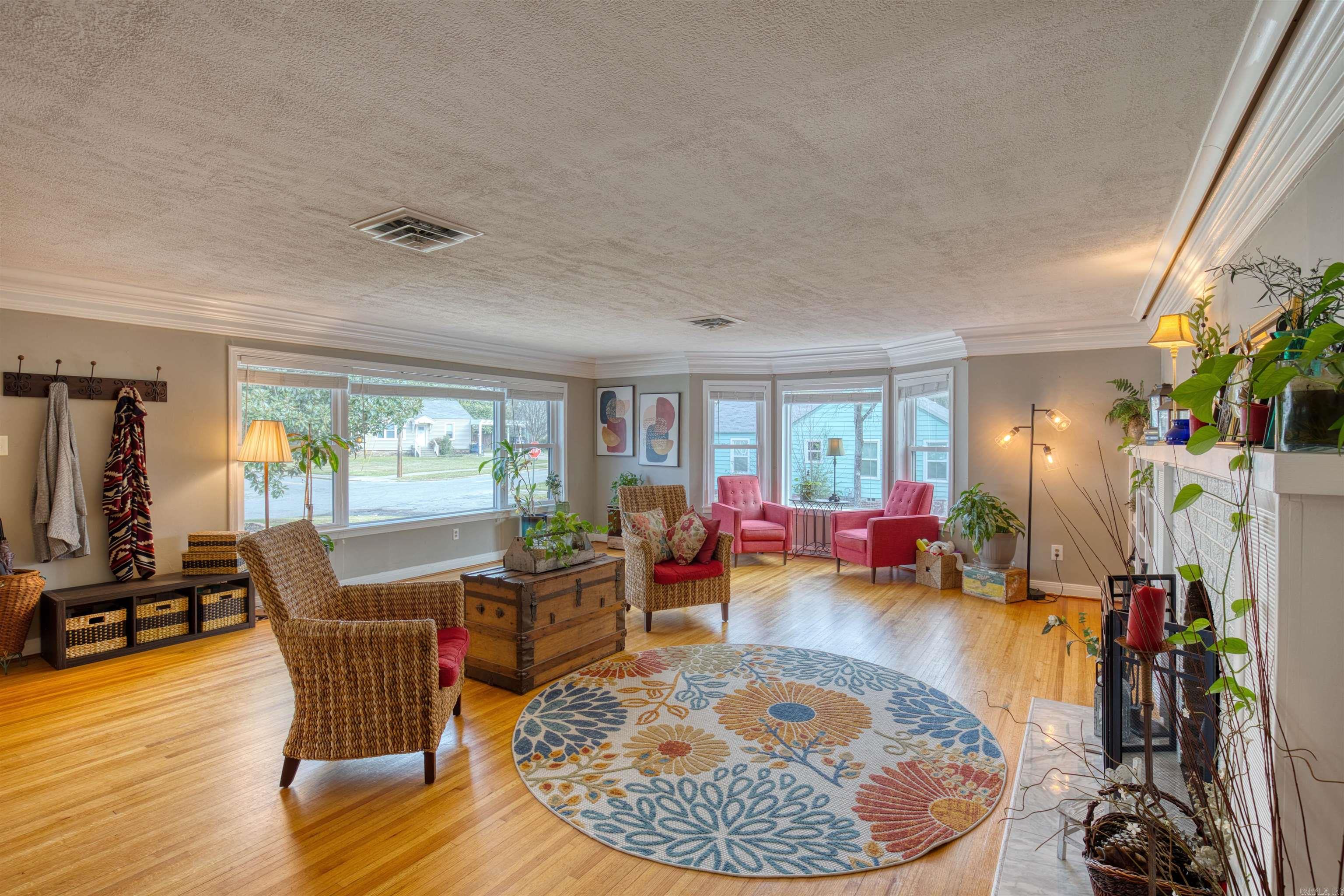 700 W D  North Little Rock, AR