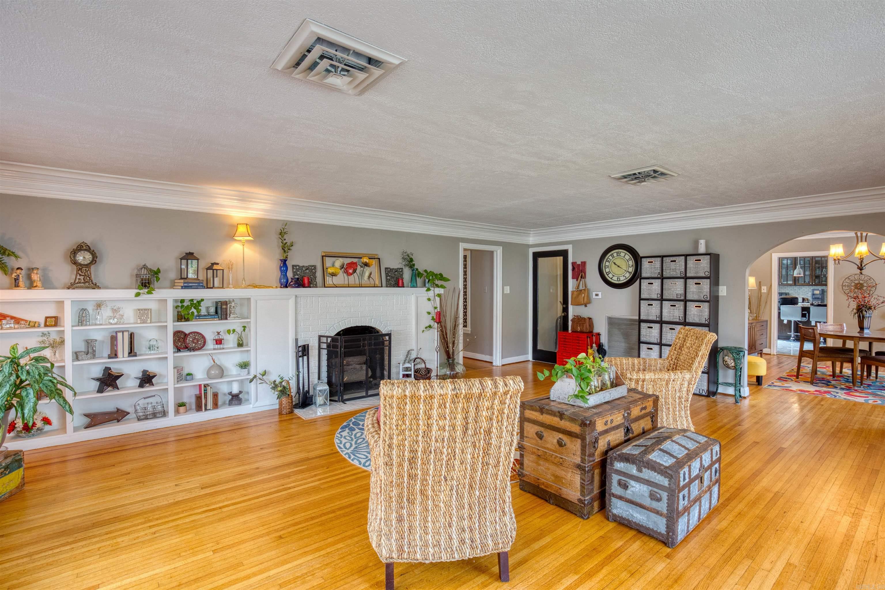 700 W D  North Little Rock, AR