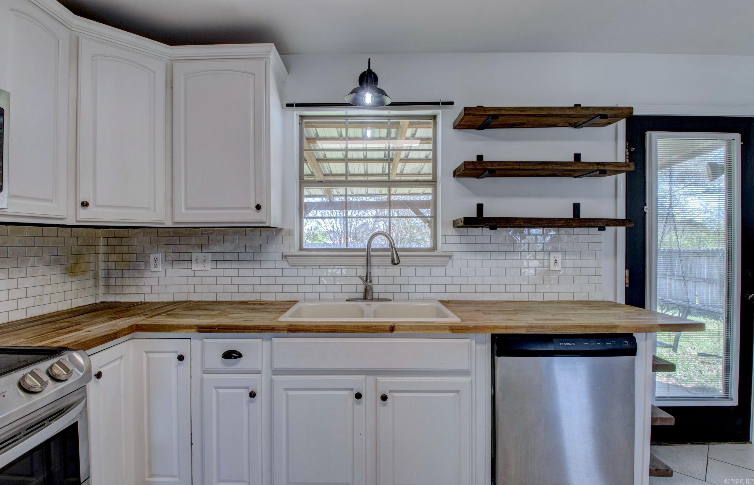 3712 Hazelwood Drive  Benton, AR