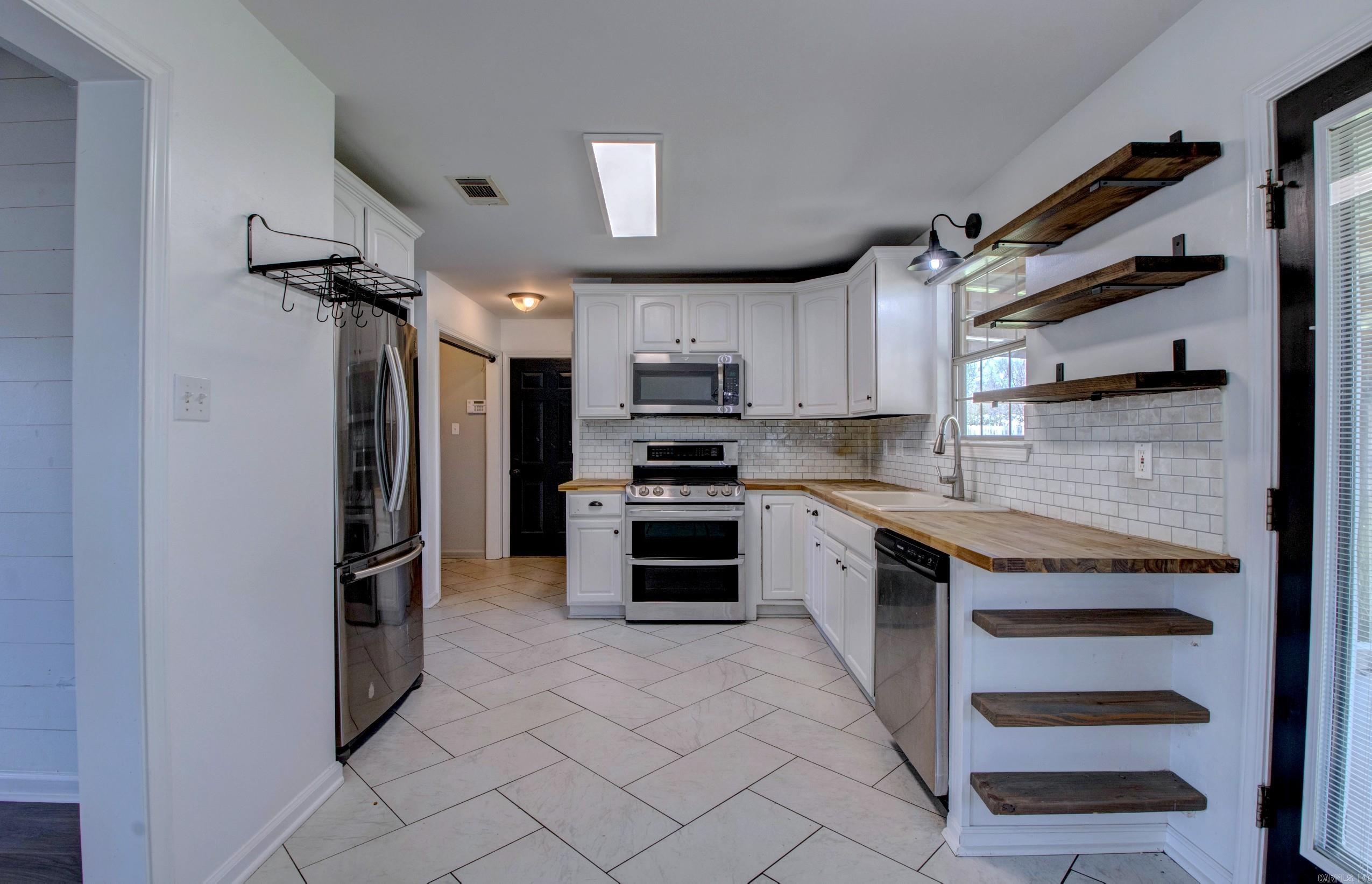 3712 Hazelwood Drive  Benton, AR