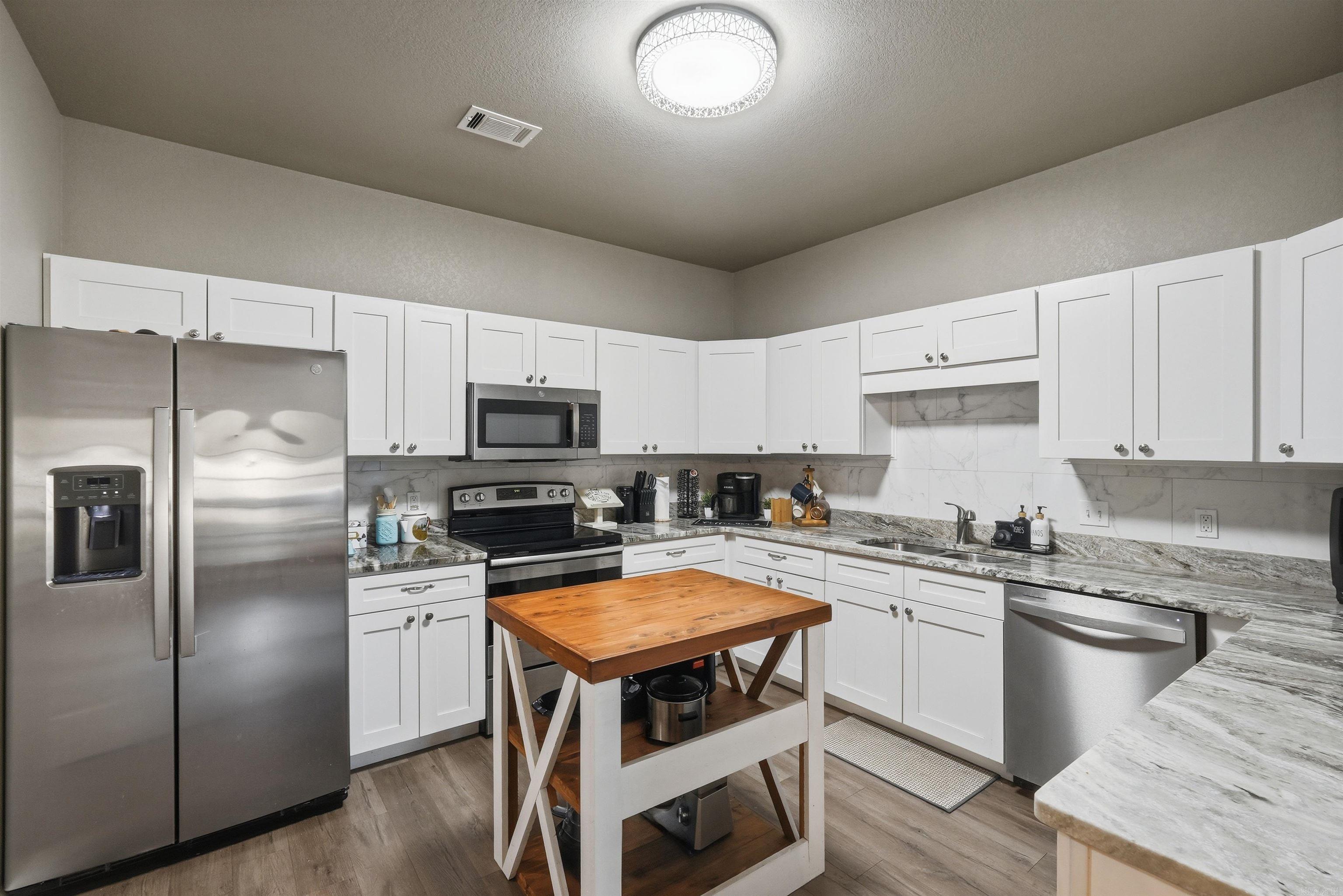 59 Trina  Greenbrier, AR