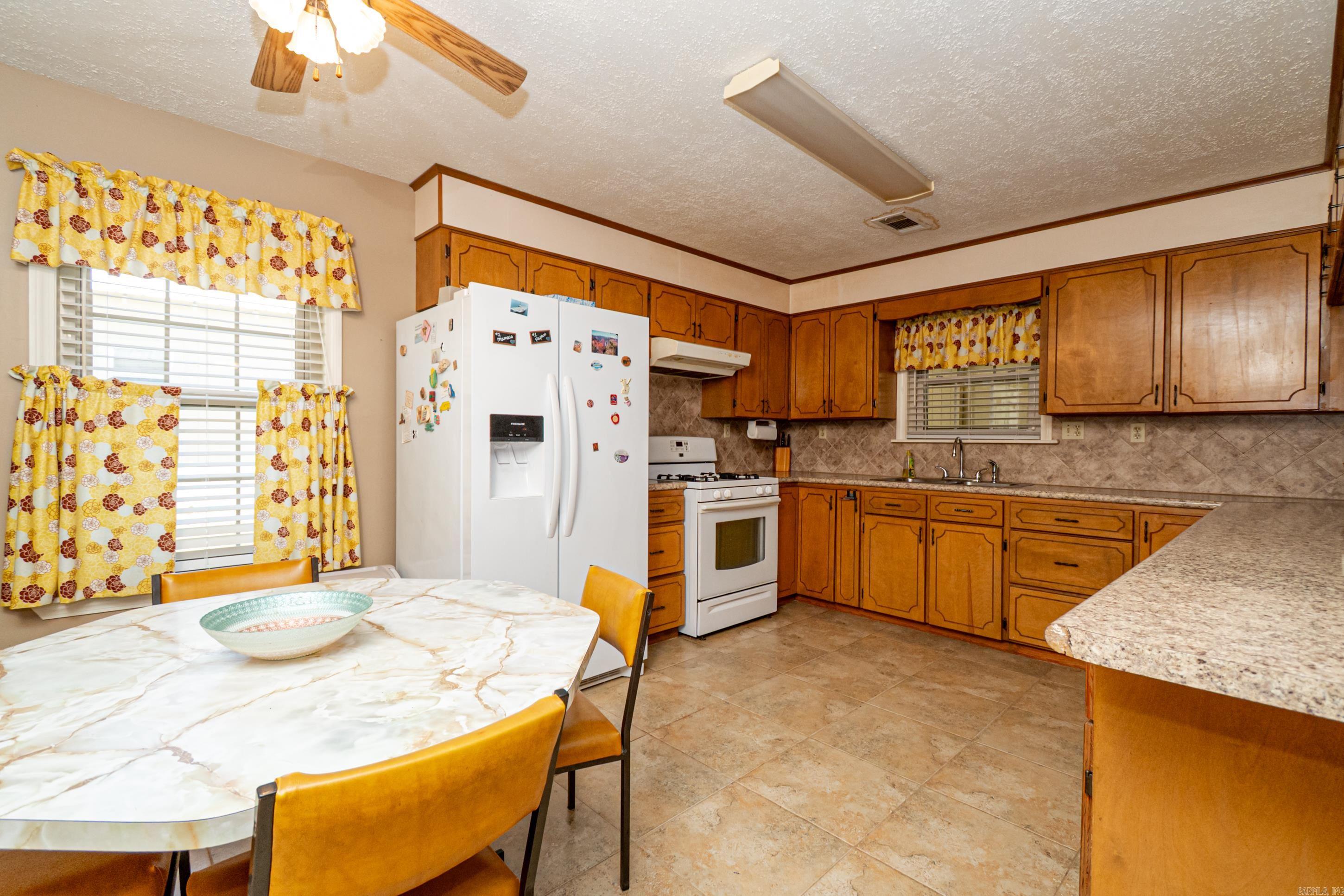 231 Sims Langley Trl  Junction City, AR