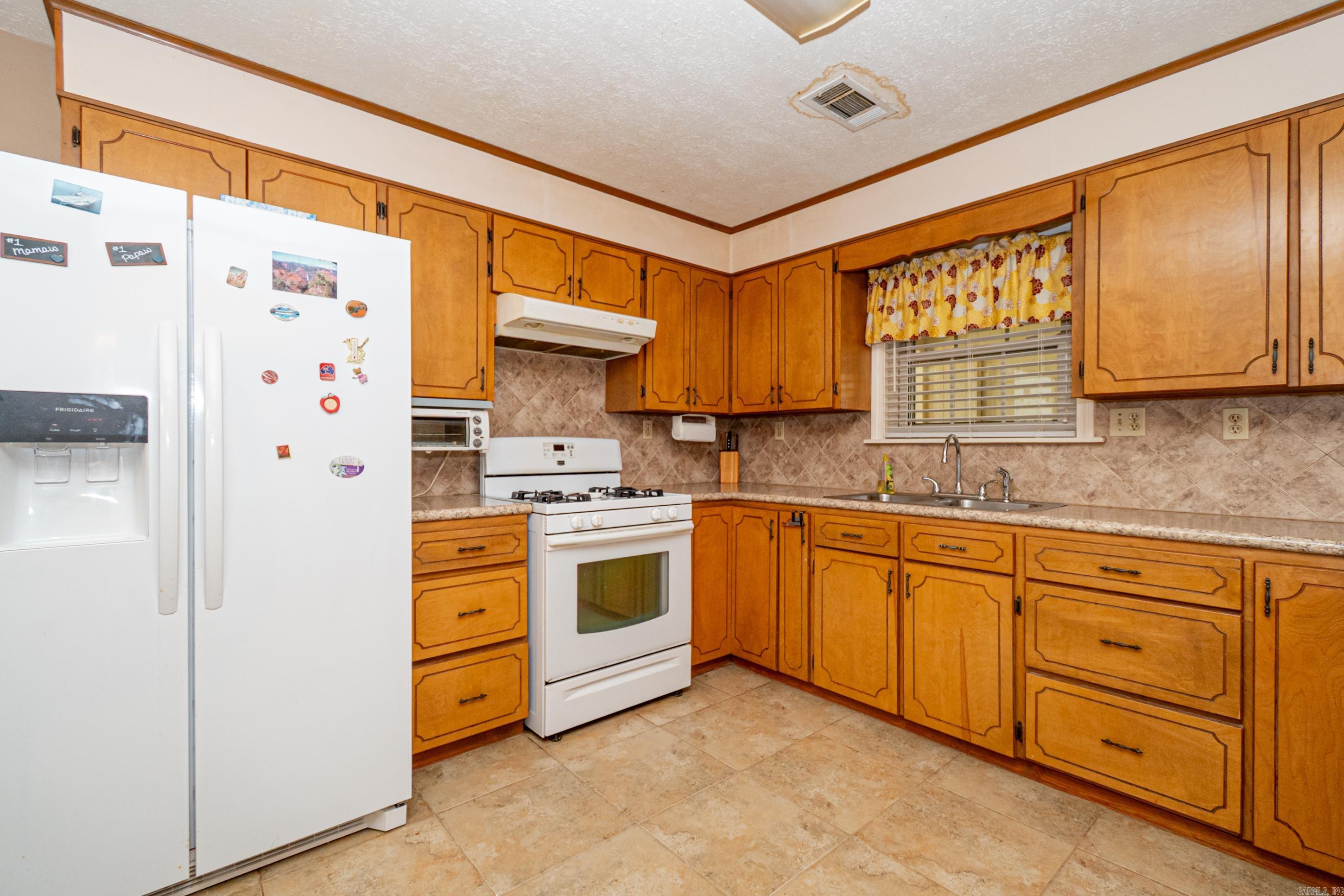 231 Sims Langley Trl  Junction City, AR