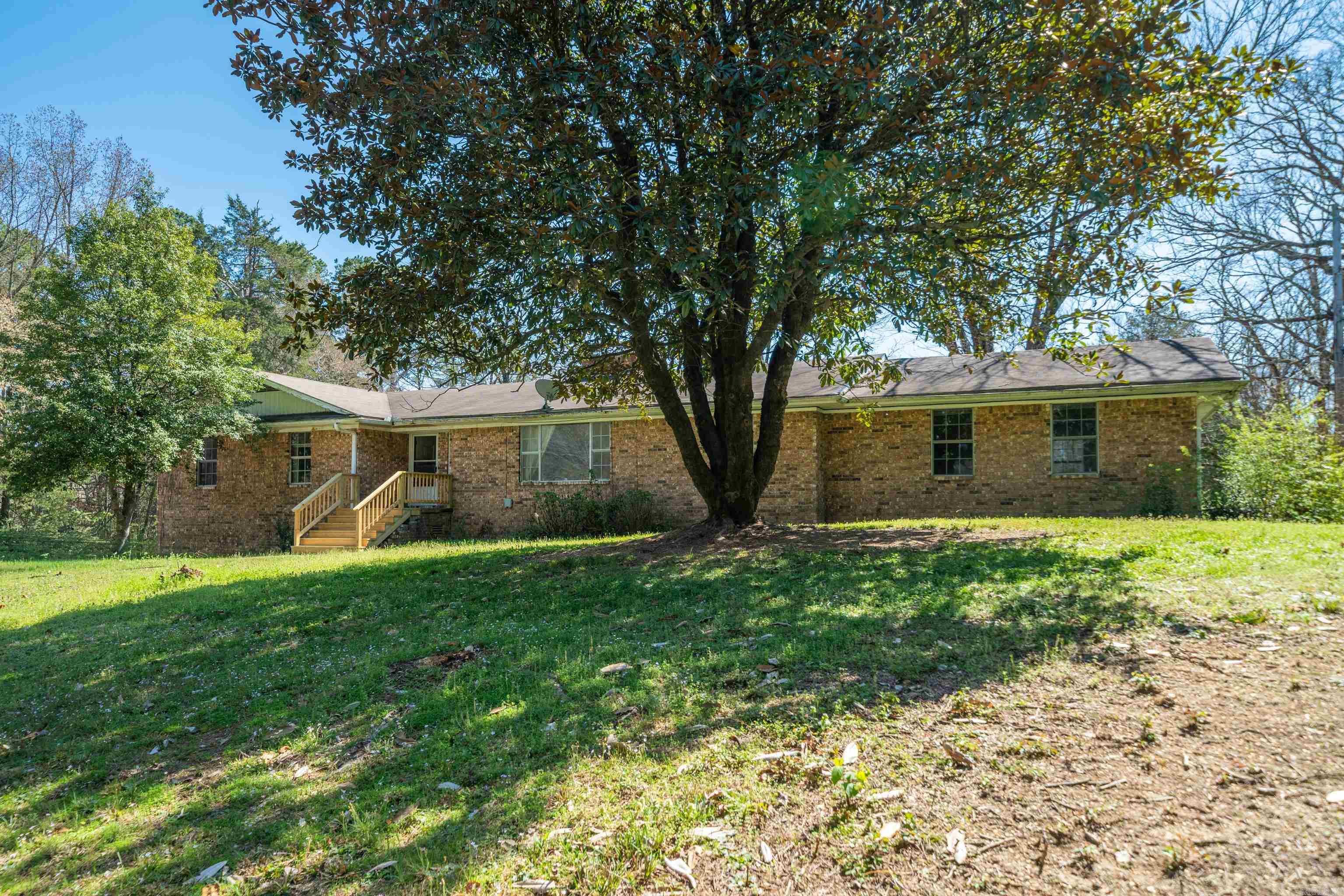 225 Watkins  Mount Ida, AR