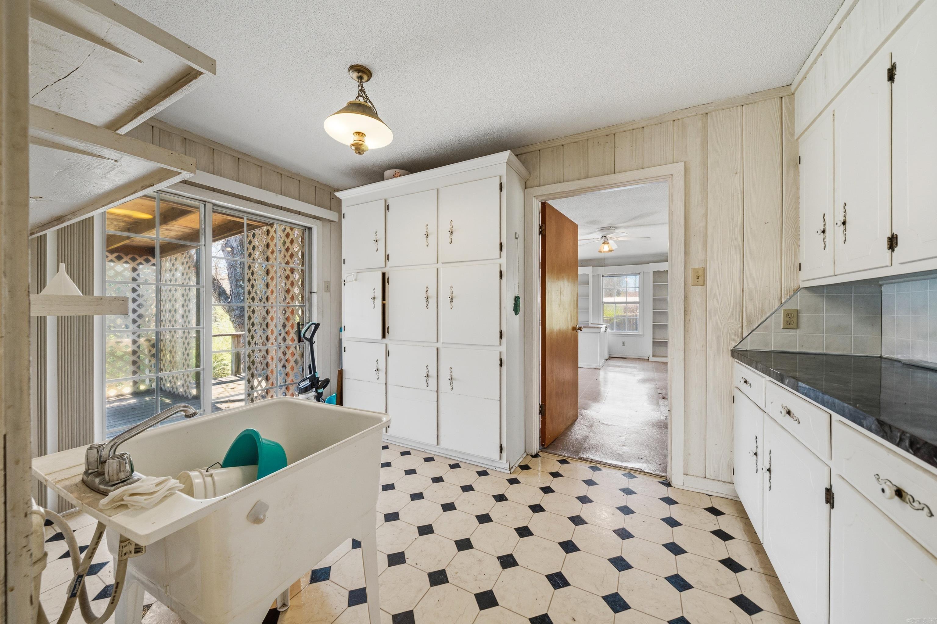 225 Watkins  Mount Ida, AR