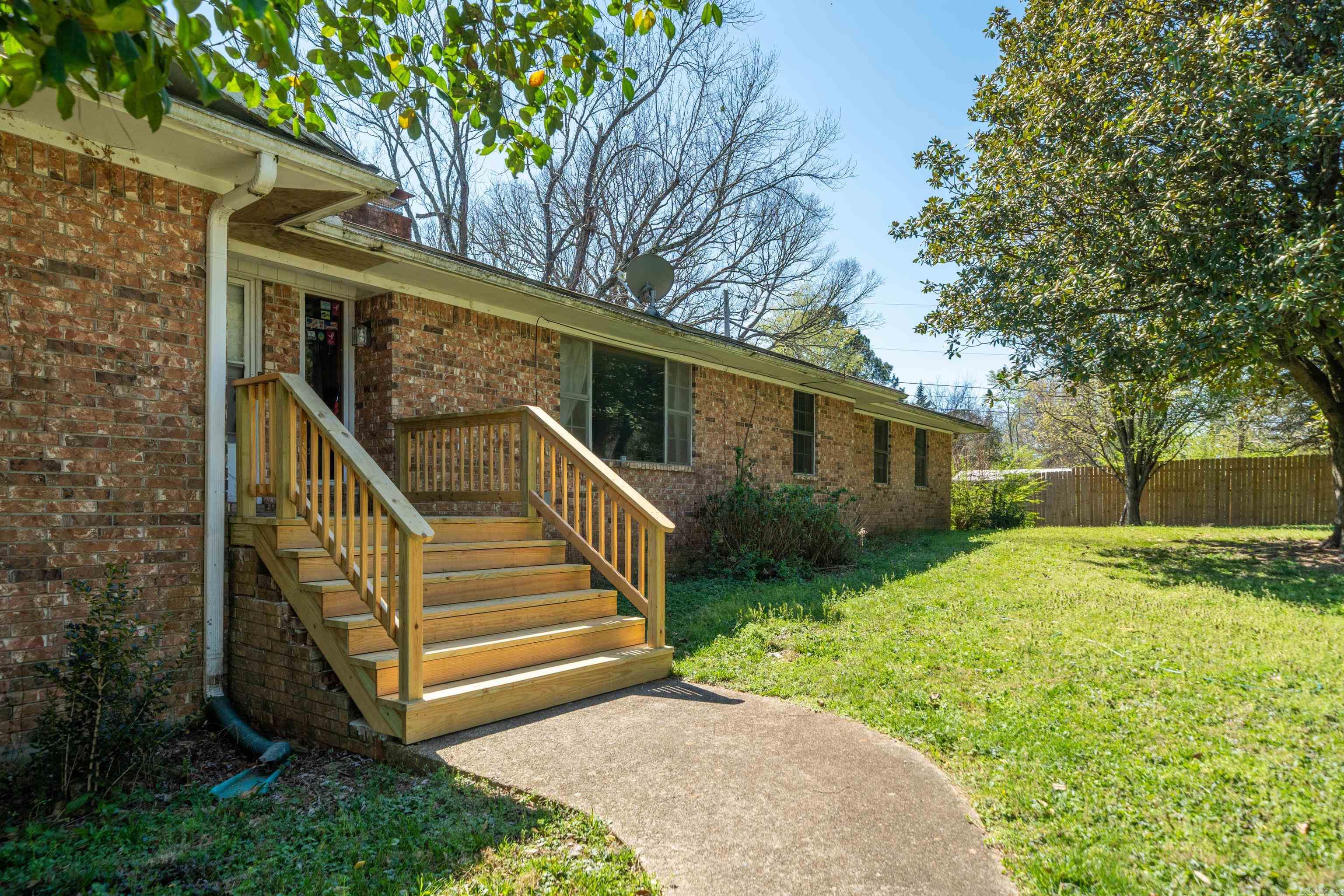 225 Watkins  Mount Ida, AR