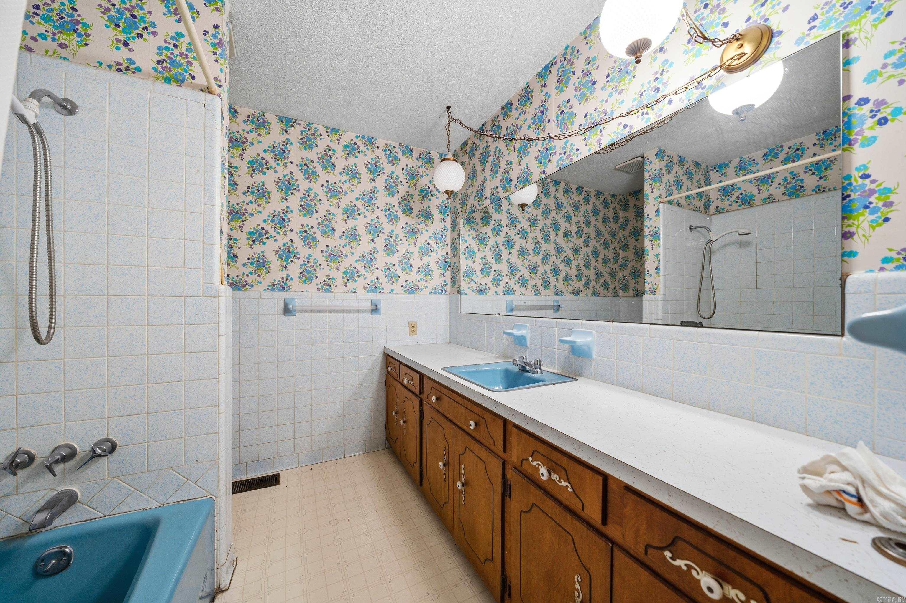 225 Watkins  Mount Ida, AR