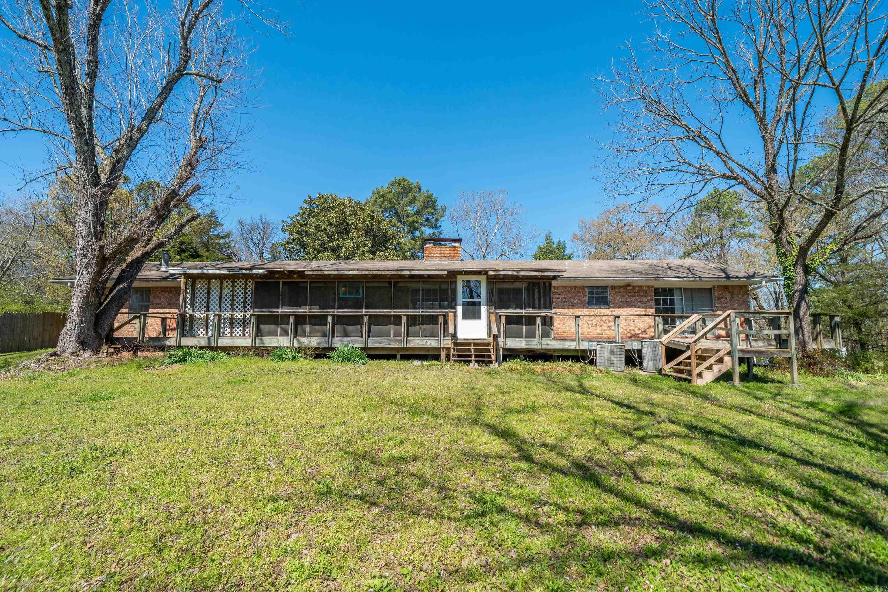 225 Watkins  Mount Ida, AR