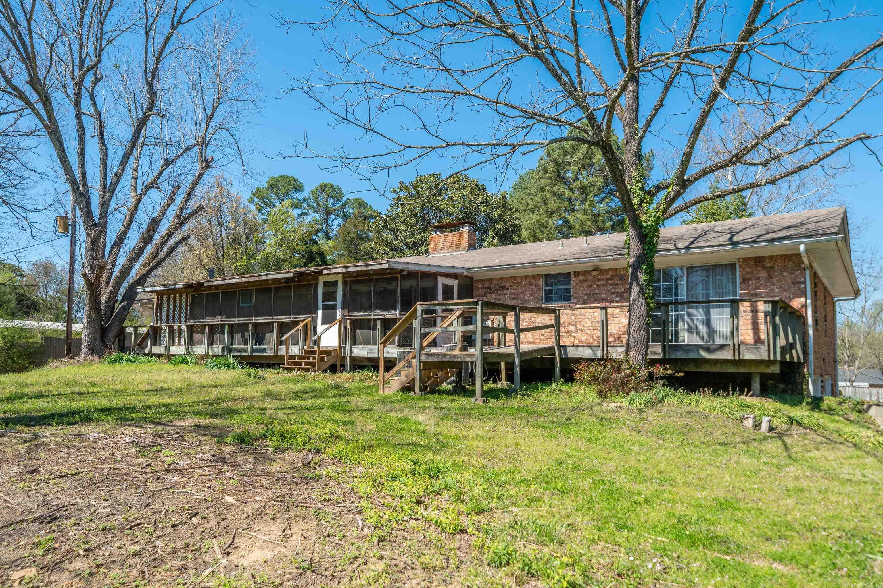 225 Watkins  Mount Ida, AR