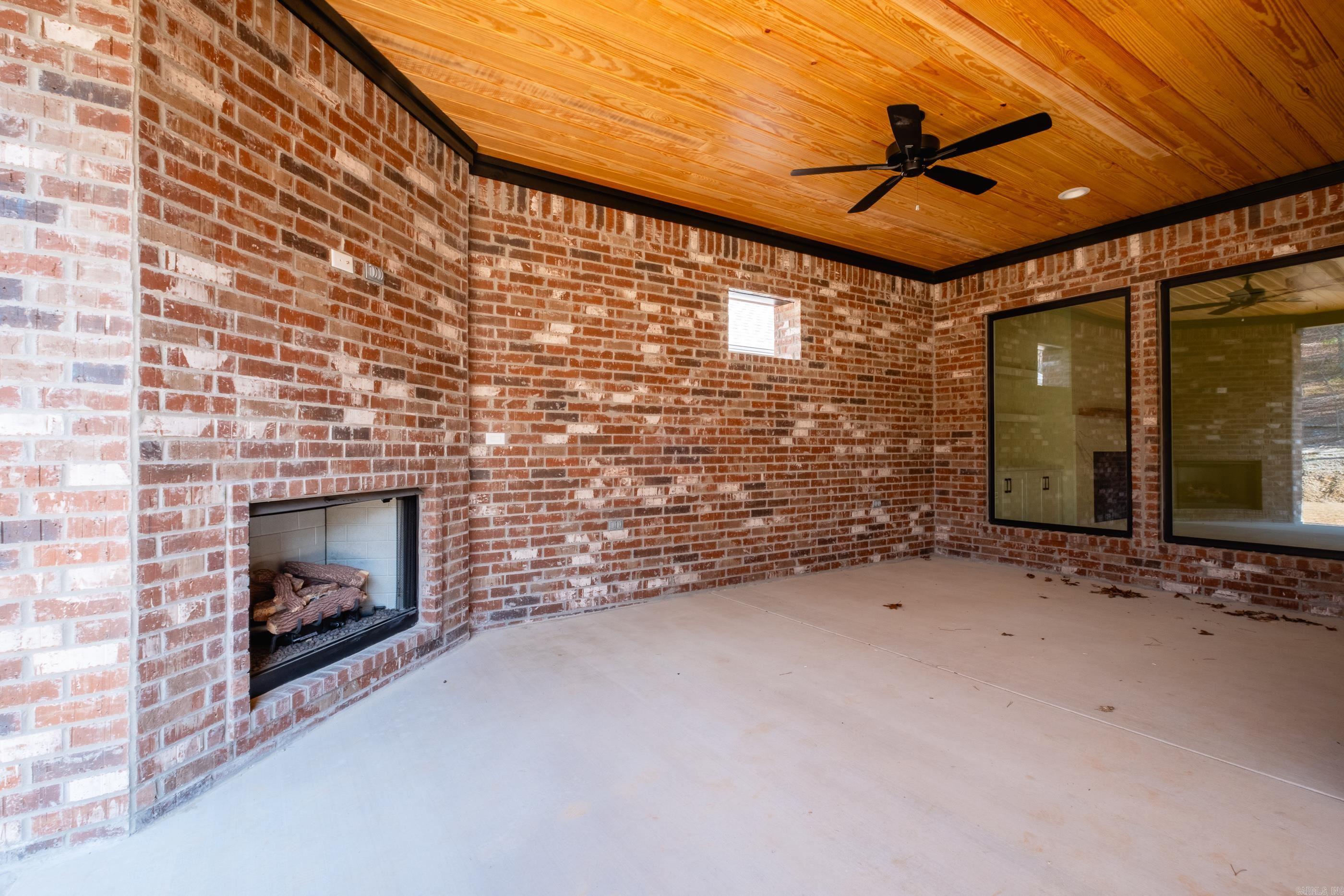 131 Kinley Loop Little Rock, AR 72223