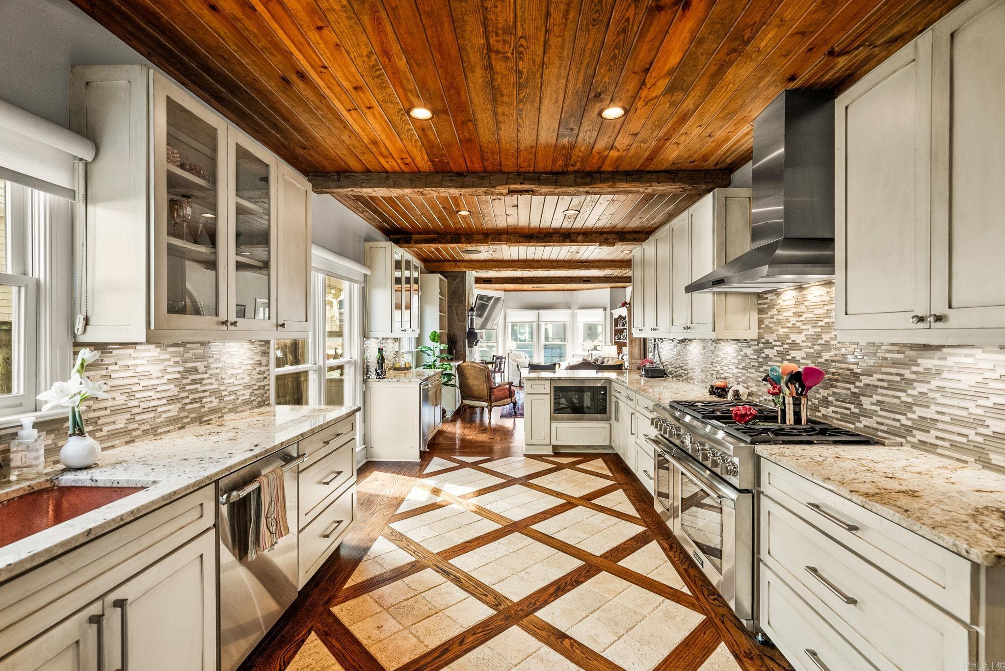 1801 River Heights  Little Rock, AR