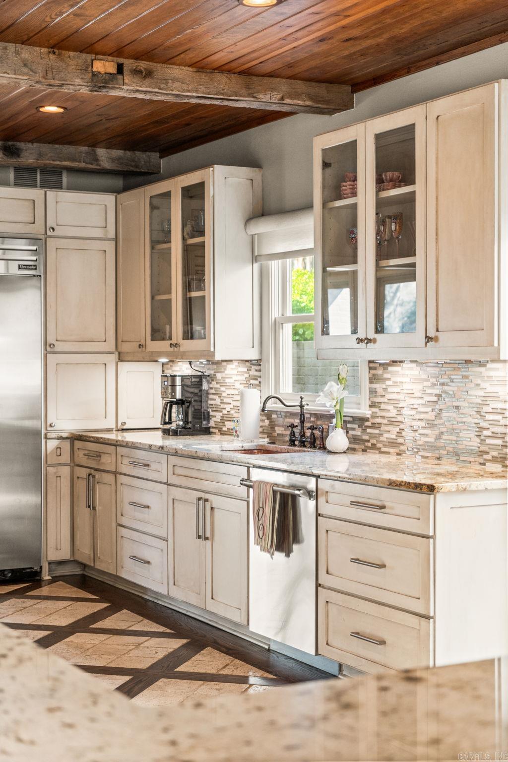 1801 River Heights  Little Rock, AR