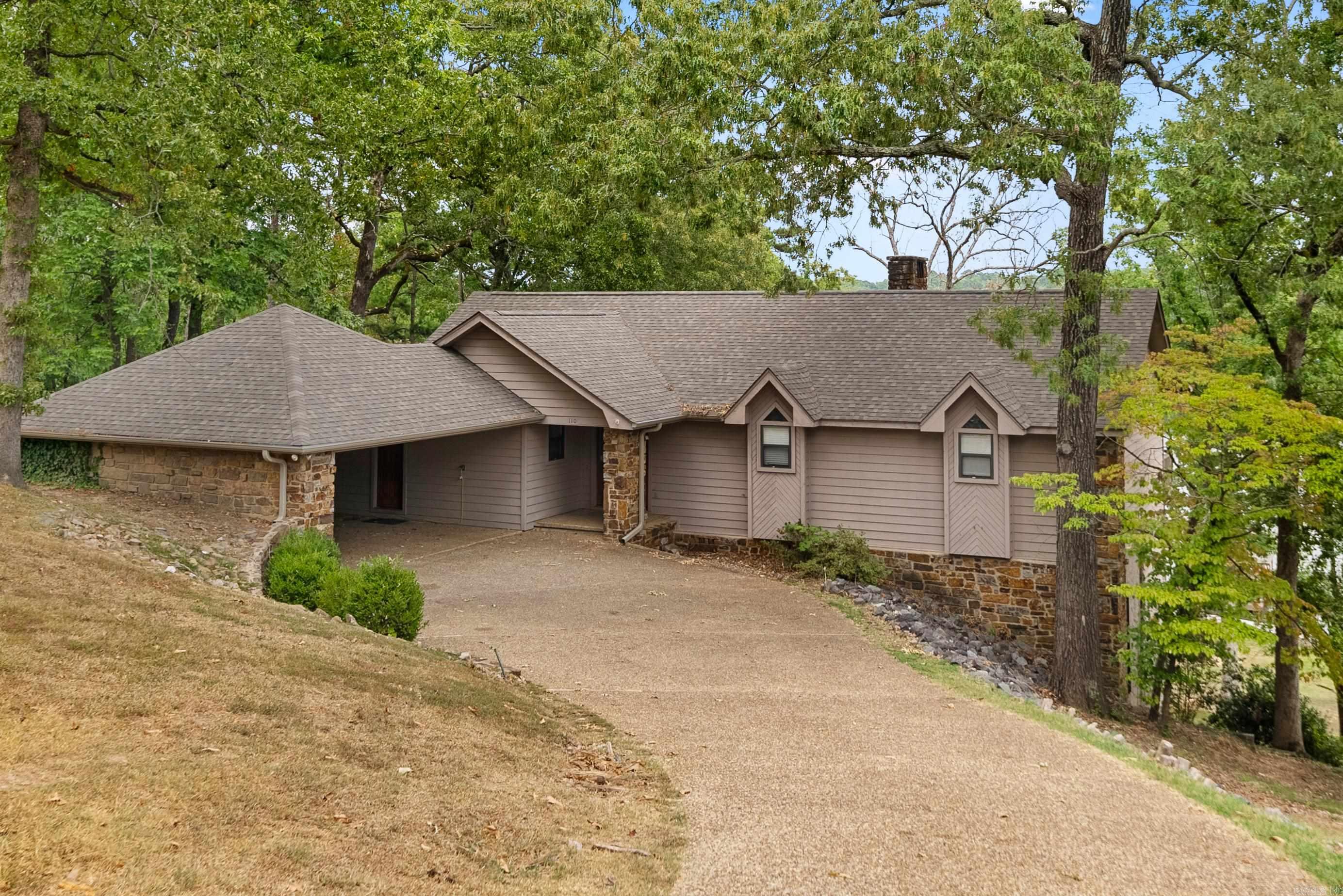 110 Silverwood  Hot Springs, AR