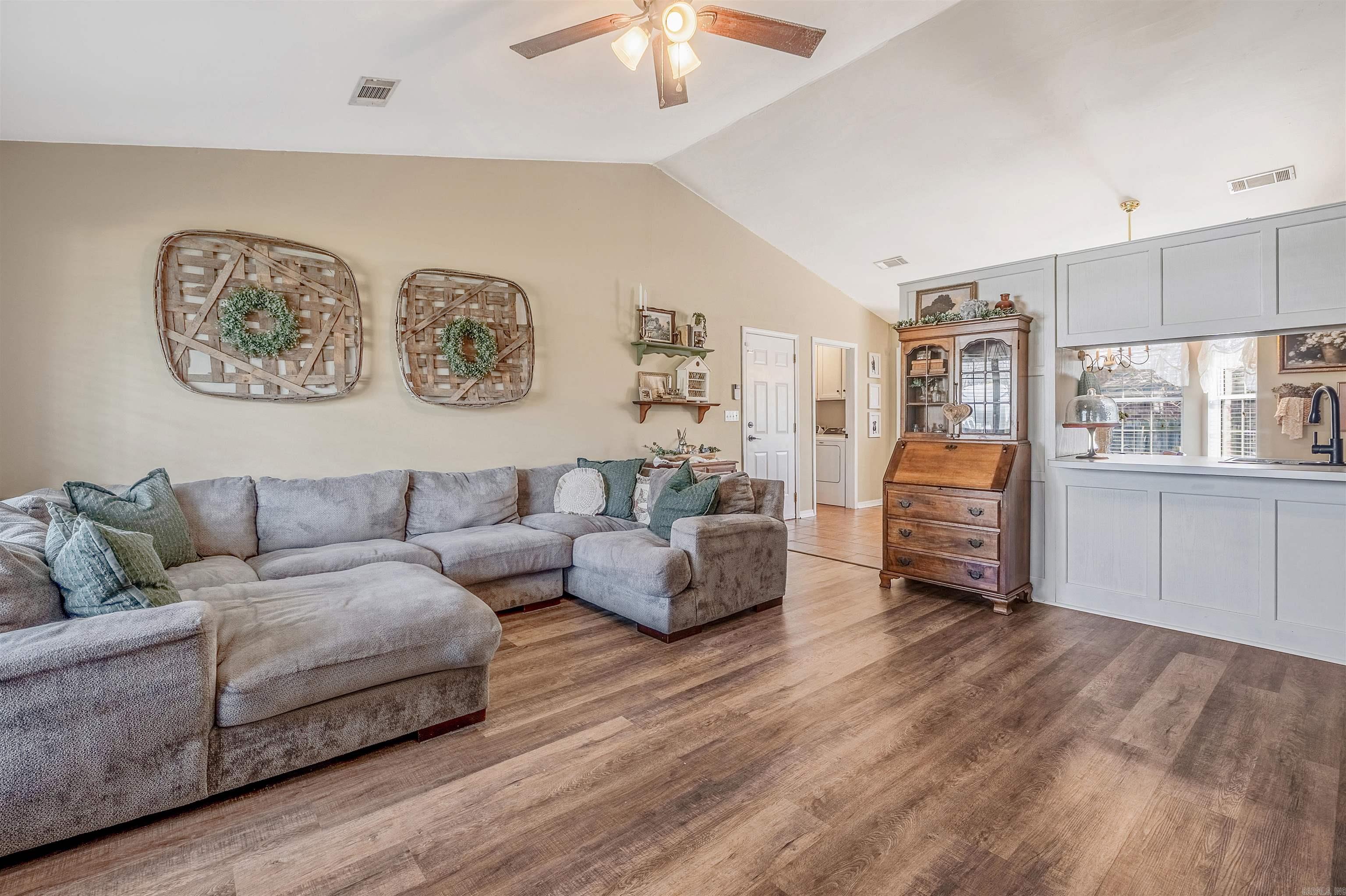 3 Steele Magnolia  Greenbrier, AR