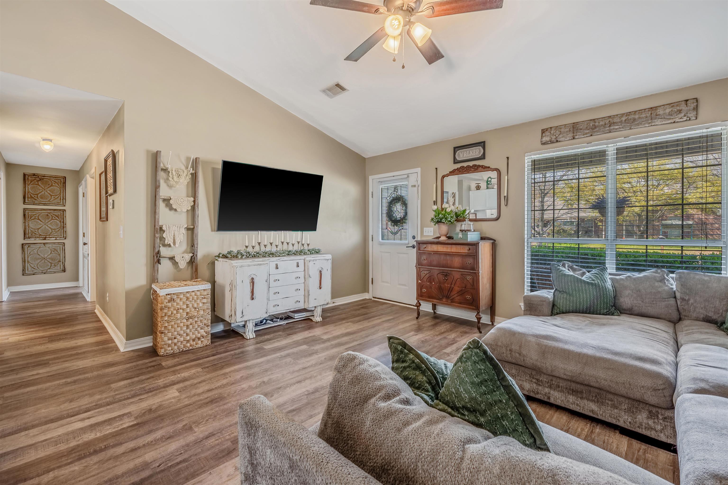 3 Steele Magnolia  Greenbrier, AR