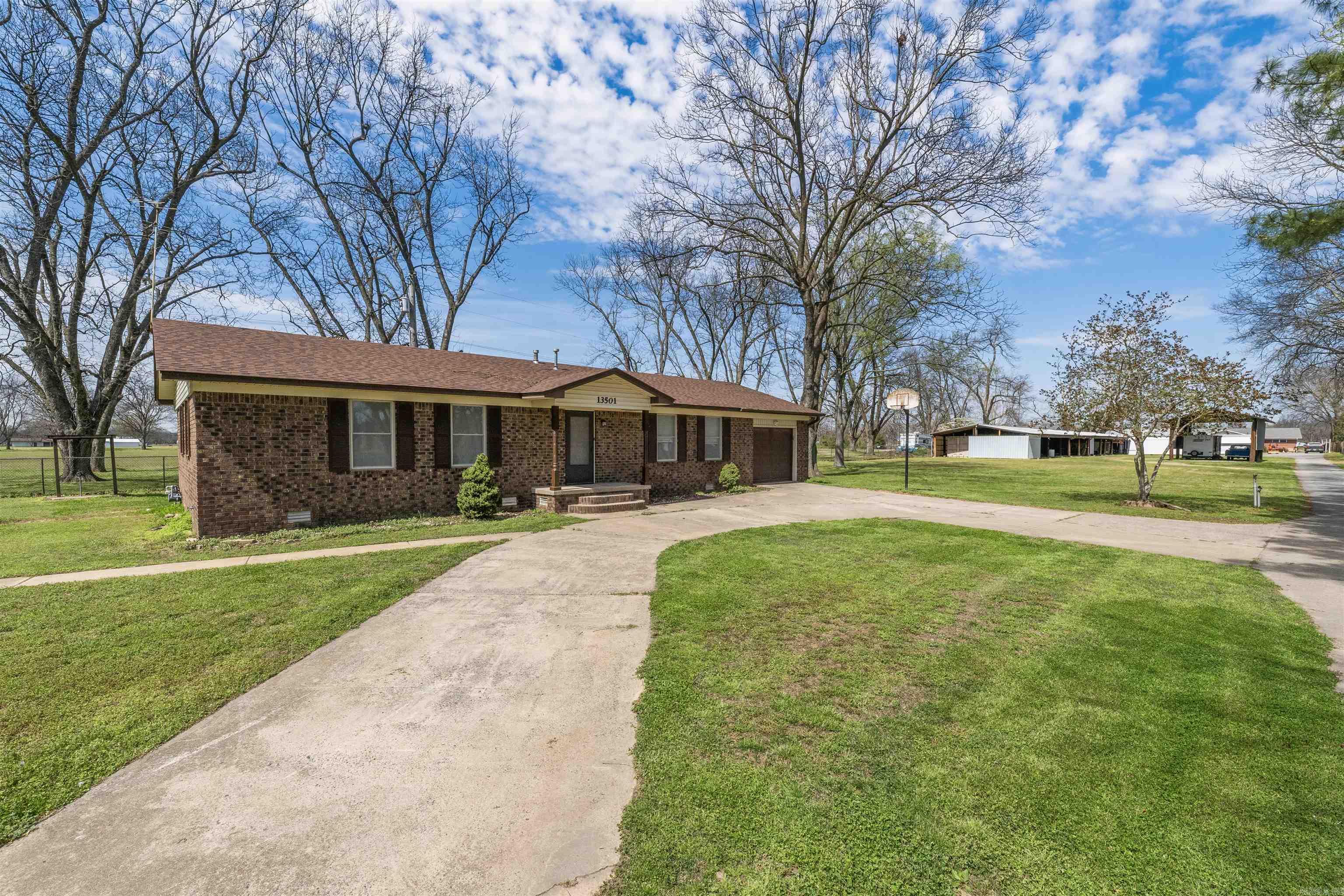 13501 LOWER STEELBEND RD 13513 Scott, AR