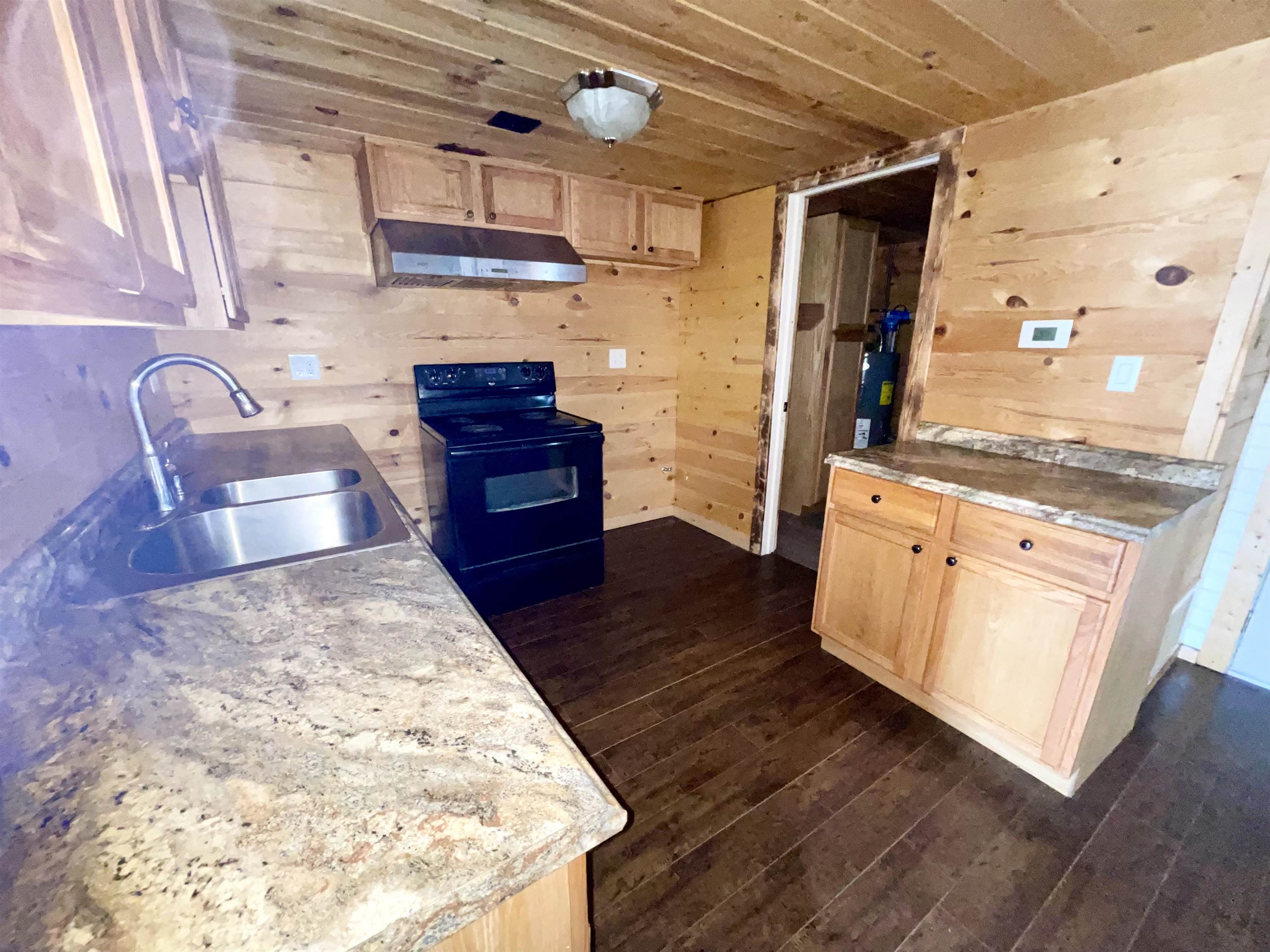 8 Annette  Cherokee Village, AR