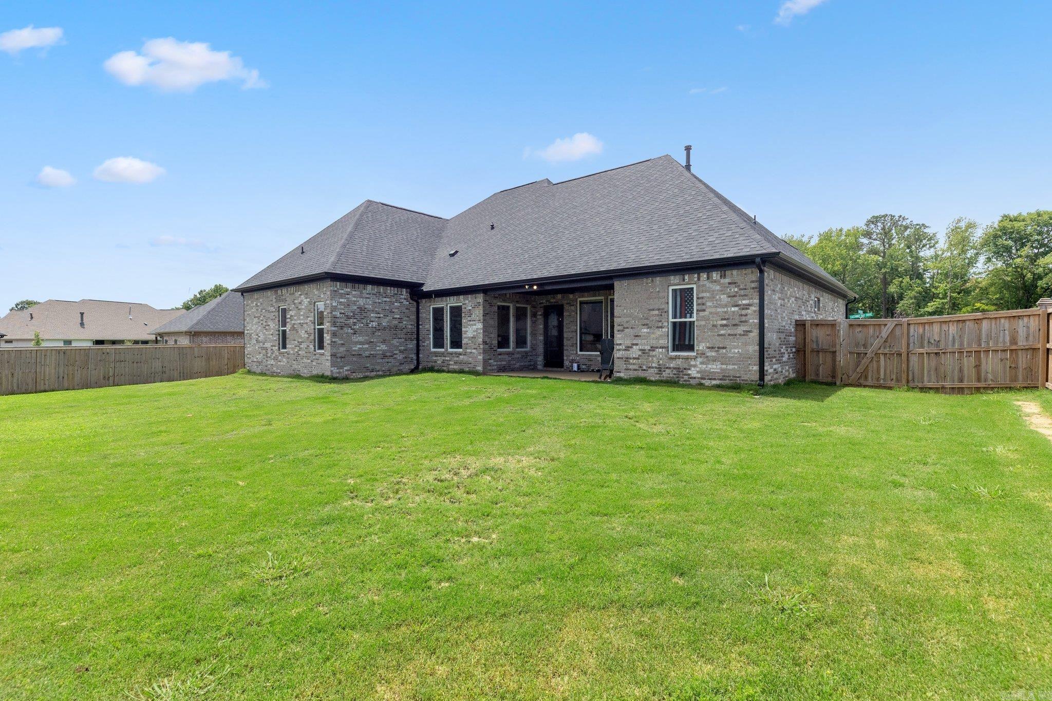 5015 Castaway Bay  Benton, AR