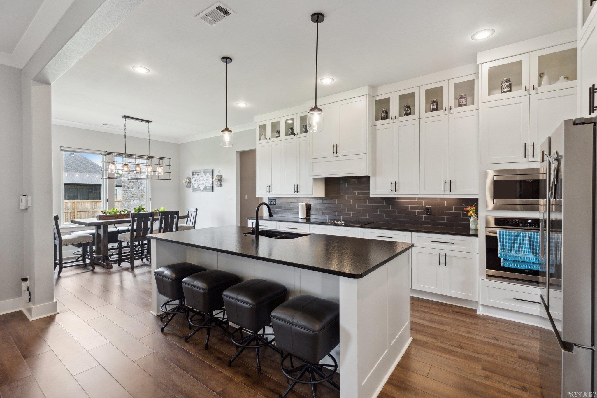 5015 Castaway Bay  Benton, AR