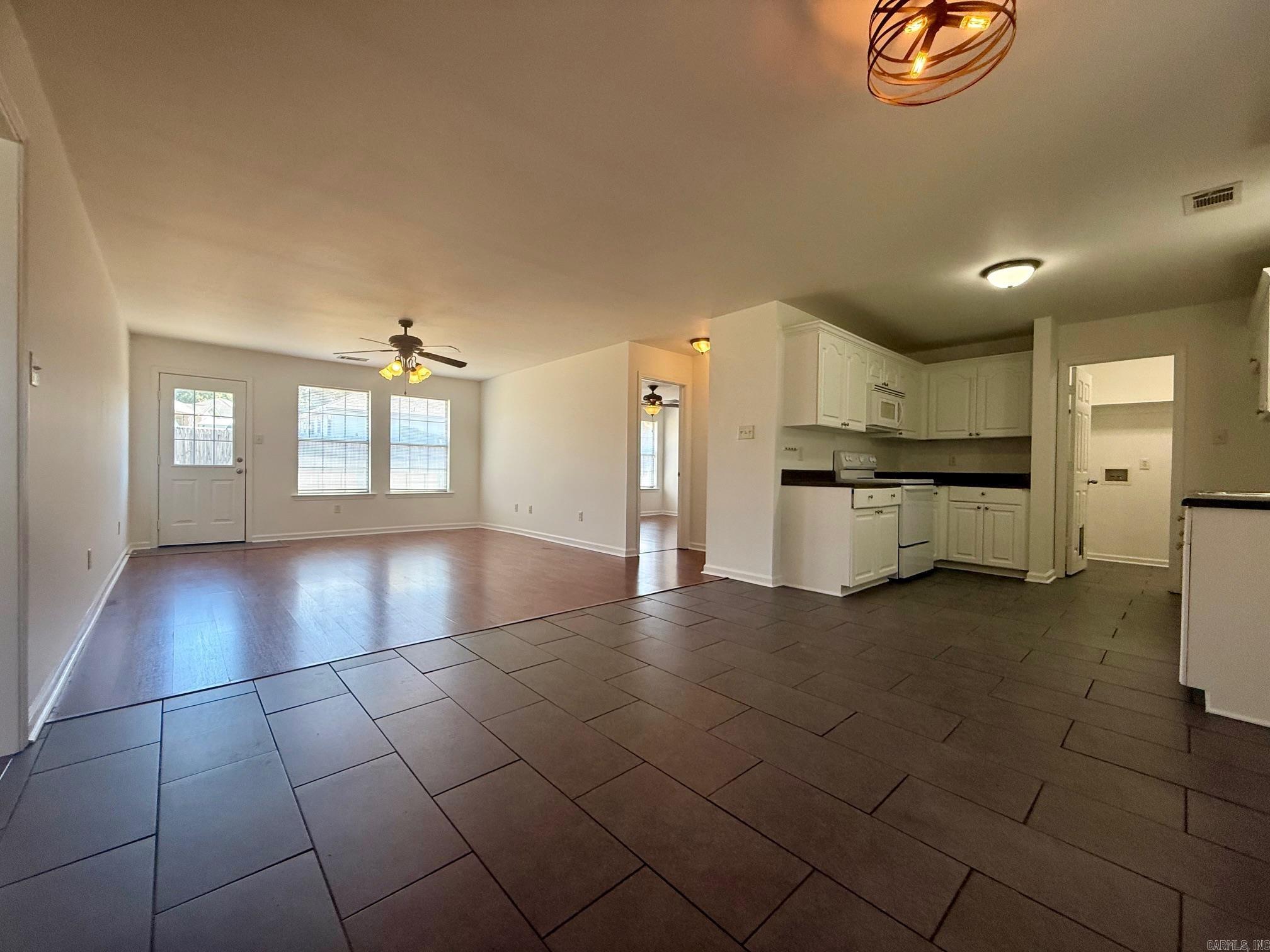 13706 Apple Glen  Alexander, AR