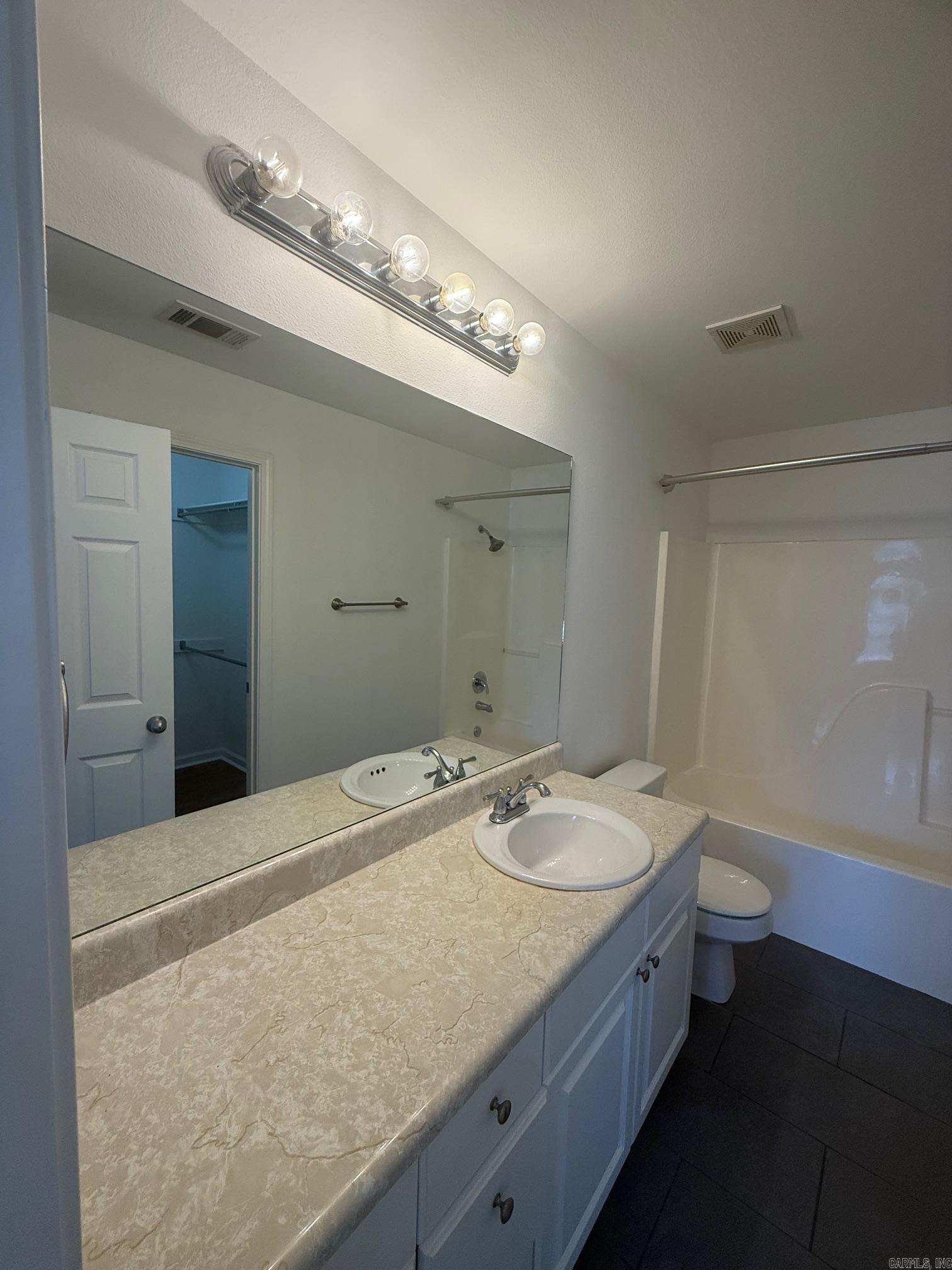 13706 Apple Glen  Alexander, AR