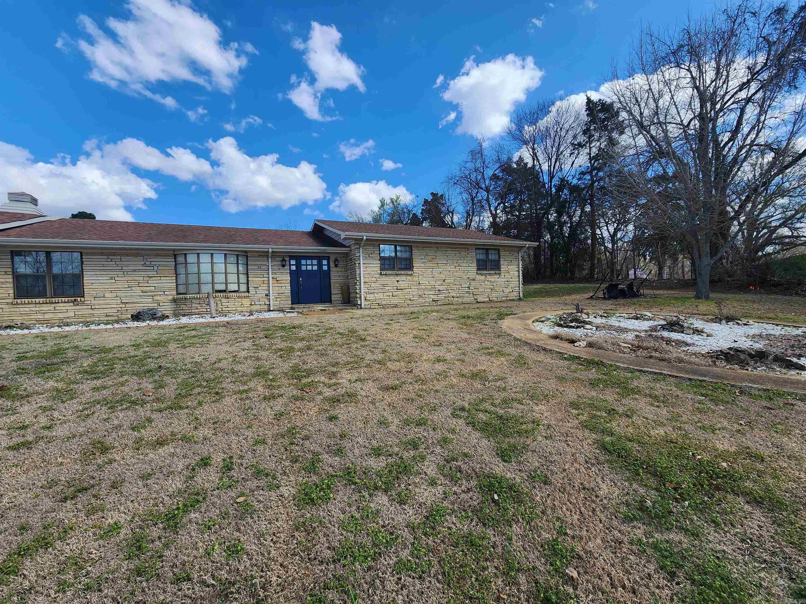 2526 Hwy 242 W  Lexa, AR