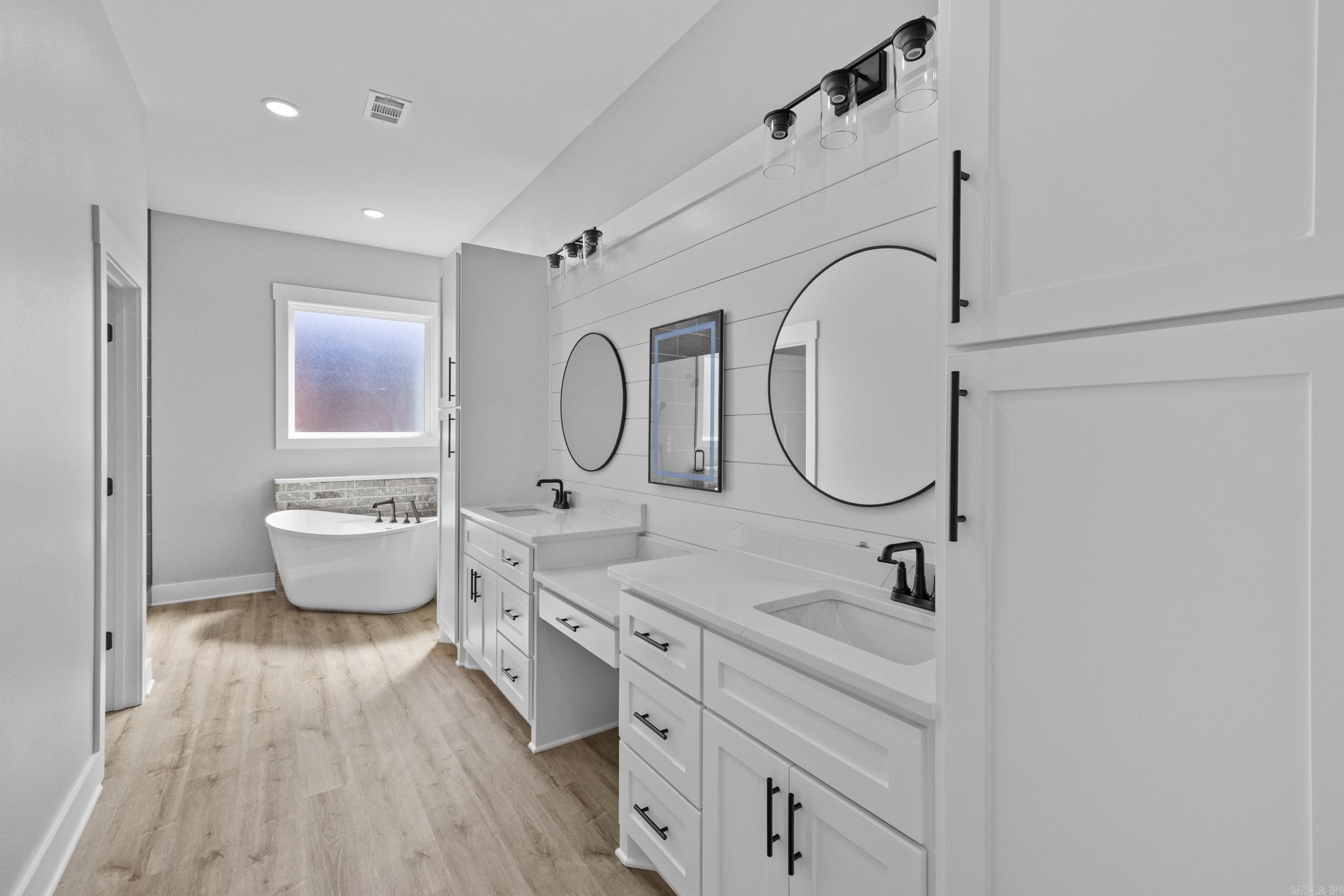 1533 Signature  Cabot, AR