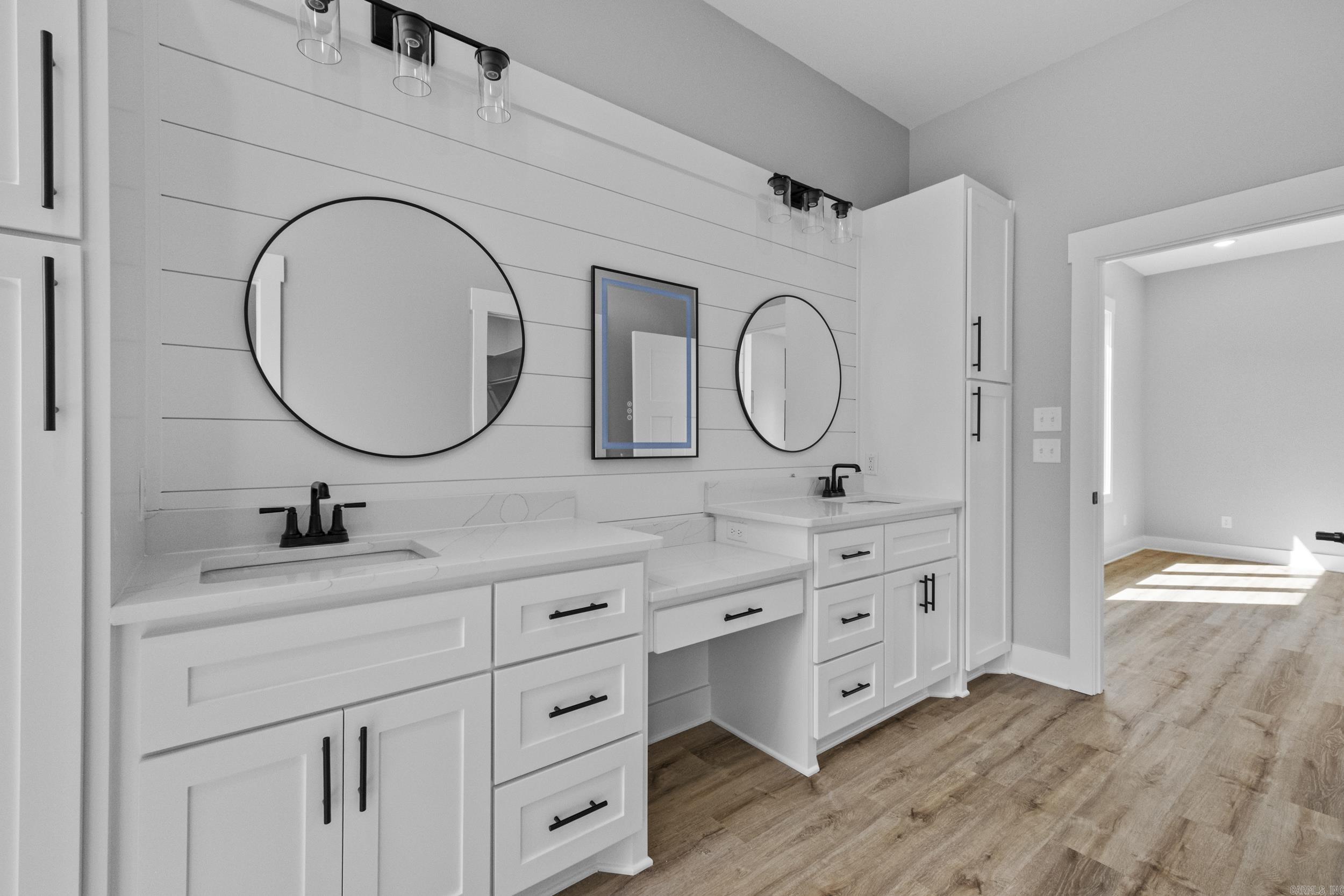 1533 Signature  Cabot, AR