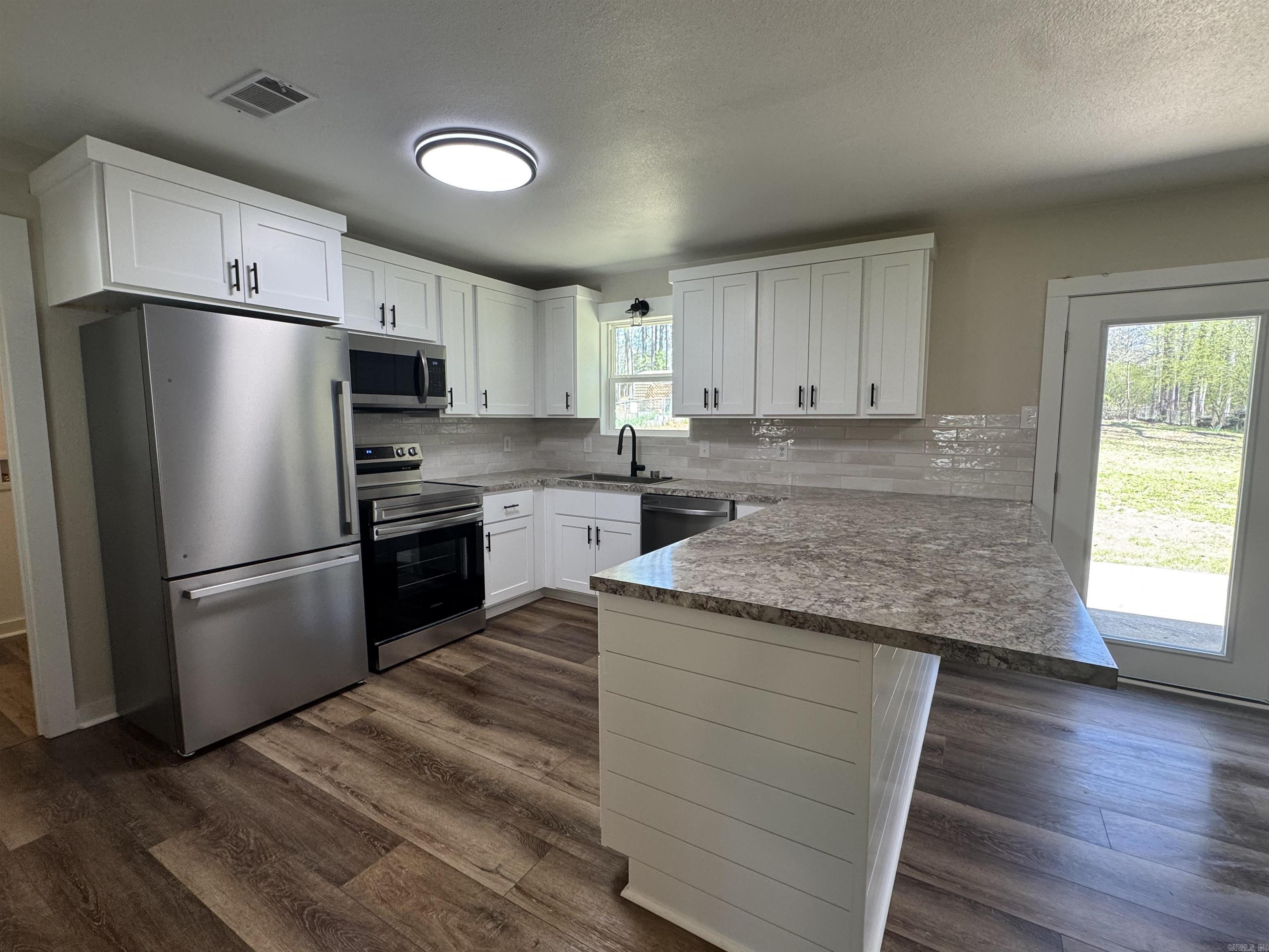 21304 N Mill Rd  Little Rock, AR