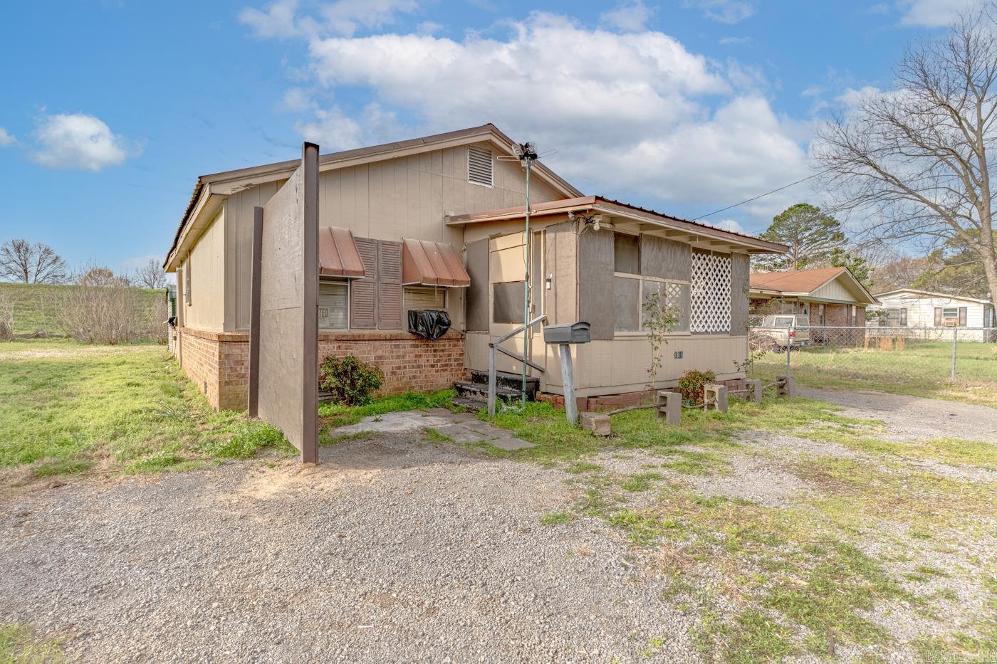 1816 Eubanks  Newport, AR