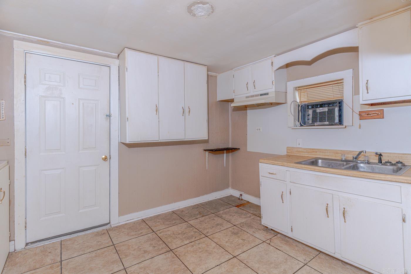 1816 Eubanks  Newport, AR