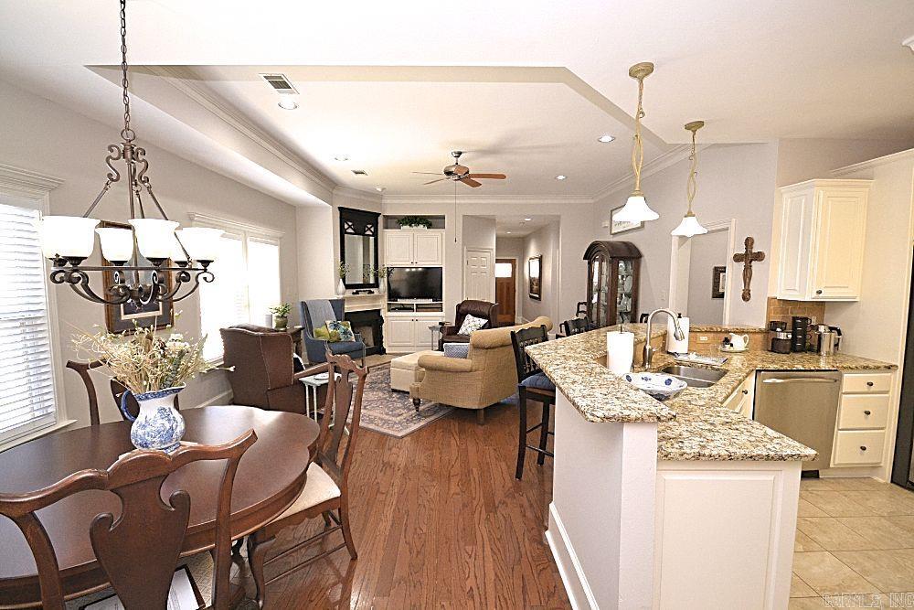 1805 Stagecoach Village  Little Rock, AR