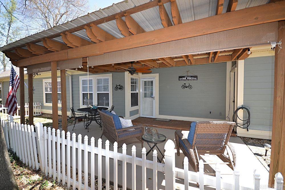 1805 Stagecoach Village  Little Rock, AR