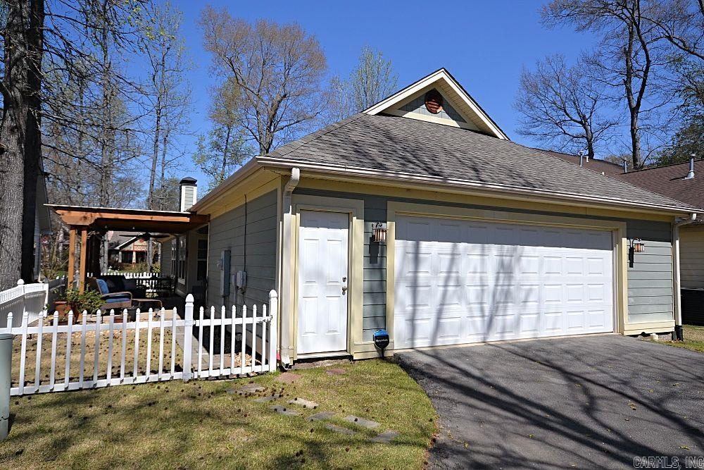 1805 Stagecoach Village  Little Rock, AR