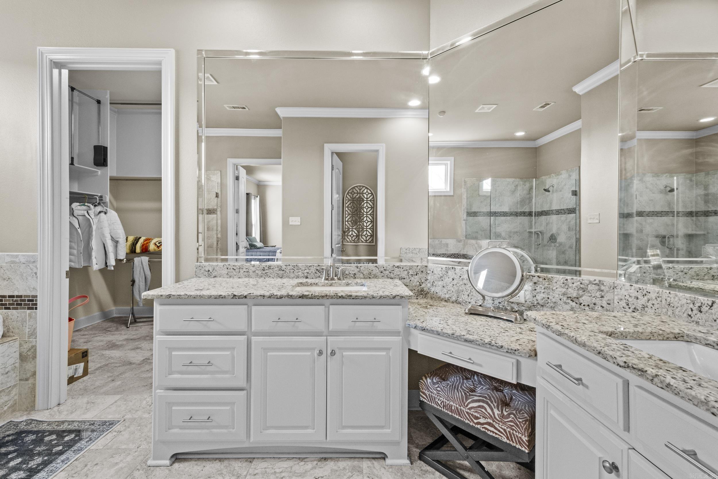 9833 Oak Heights  Sherwood, AR