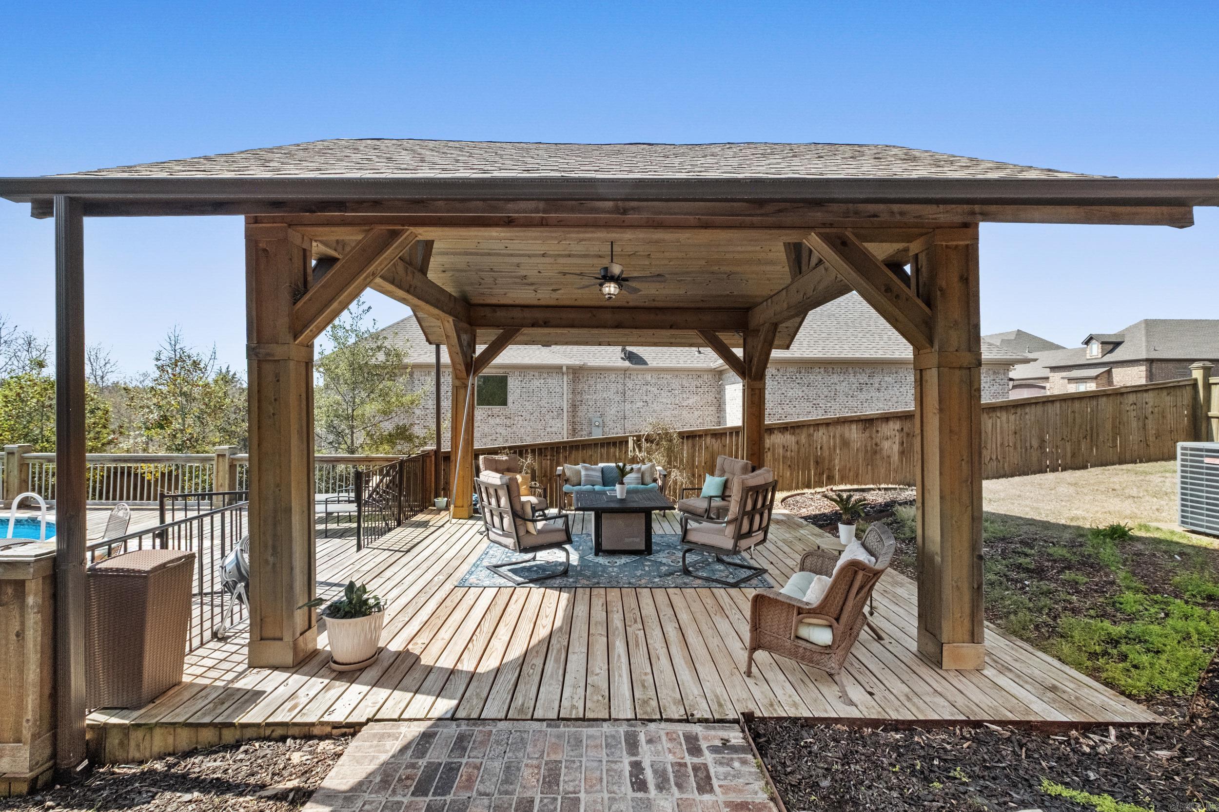 9833 Oak Heights  Sherwood, AR